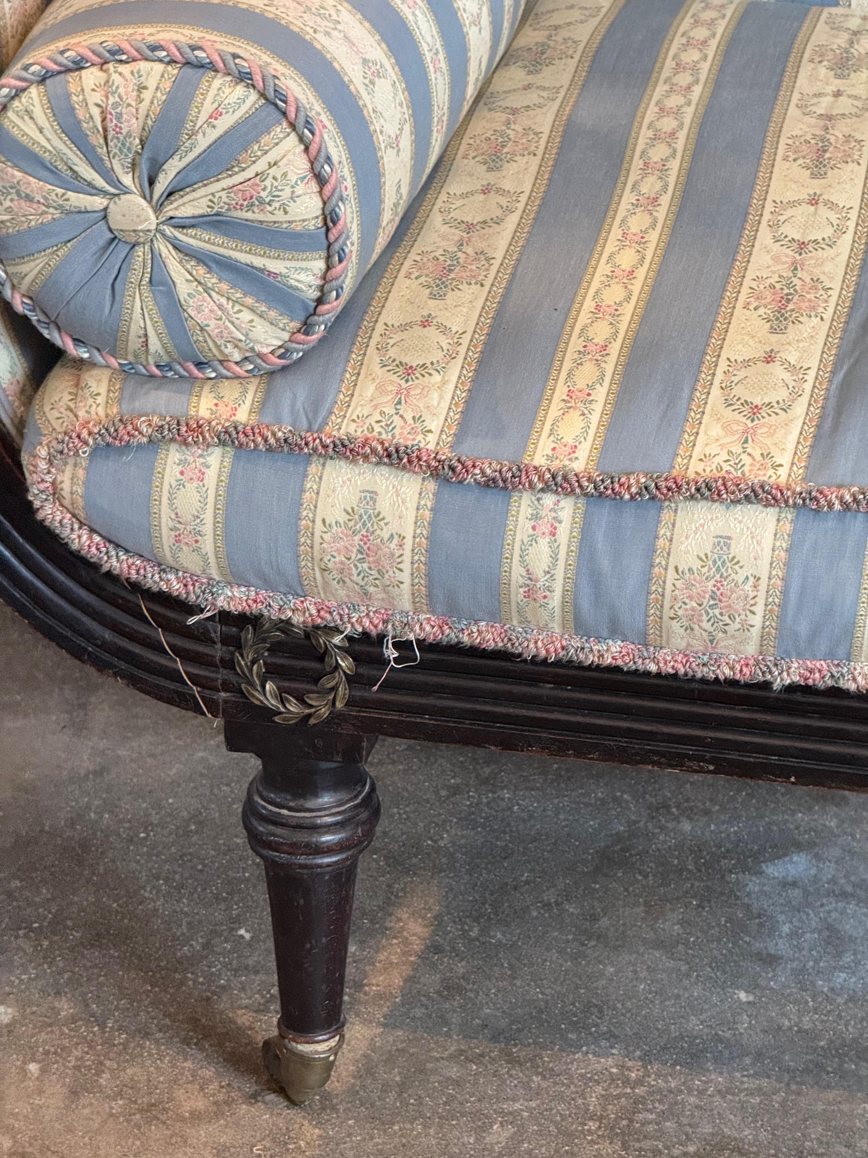 19th Century English Regency Sofa With Striped Upholstery 2