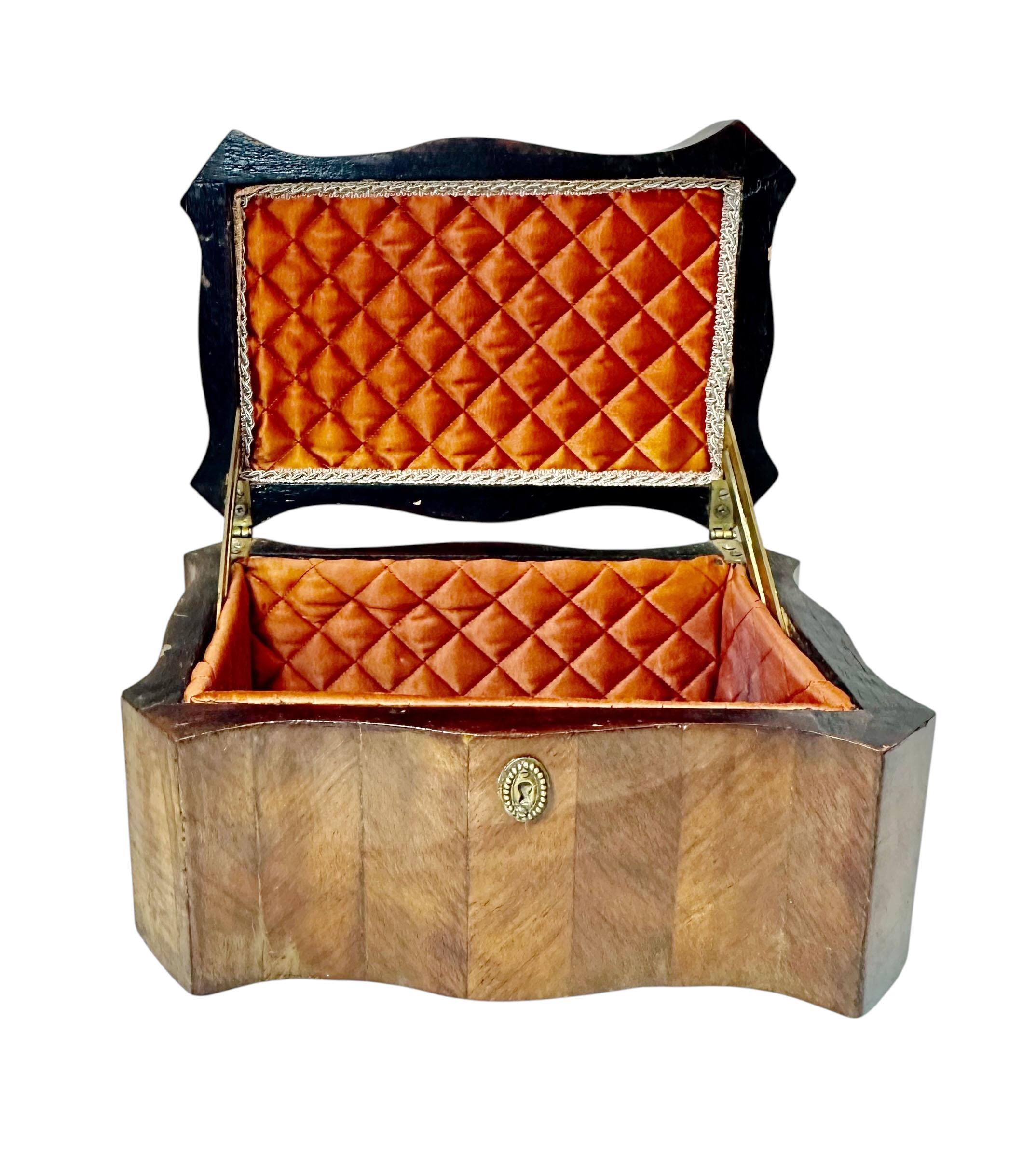 Silk 19th Century English Regency Style Inlaid Box For Sale