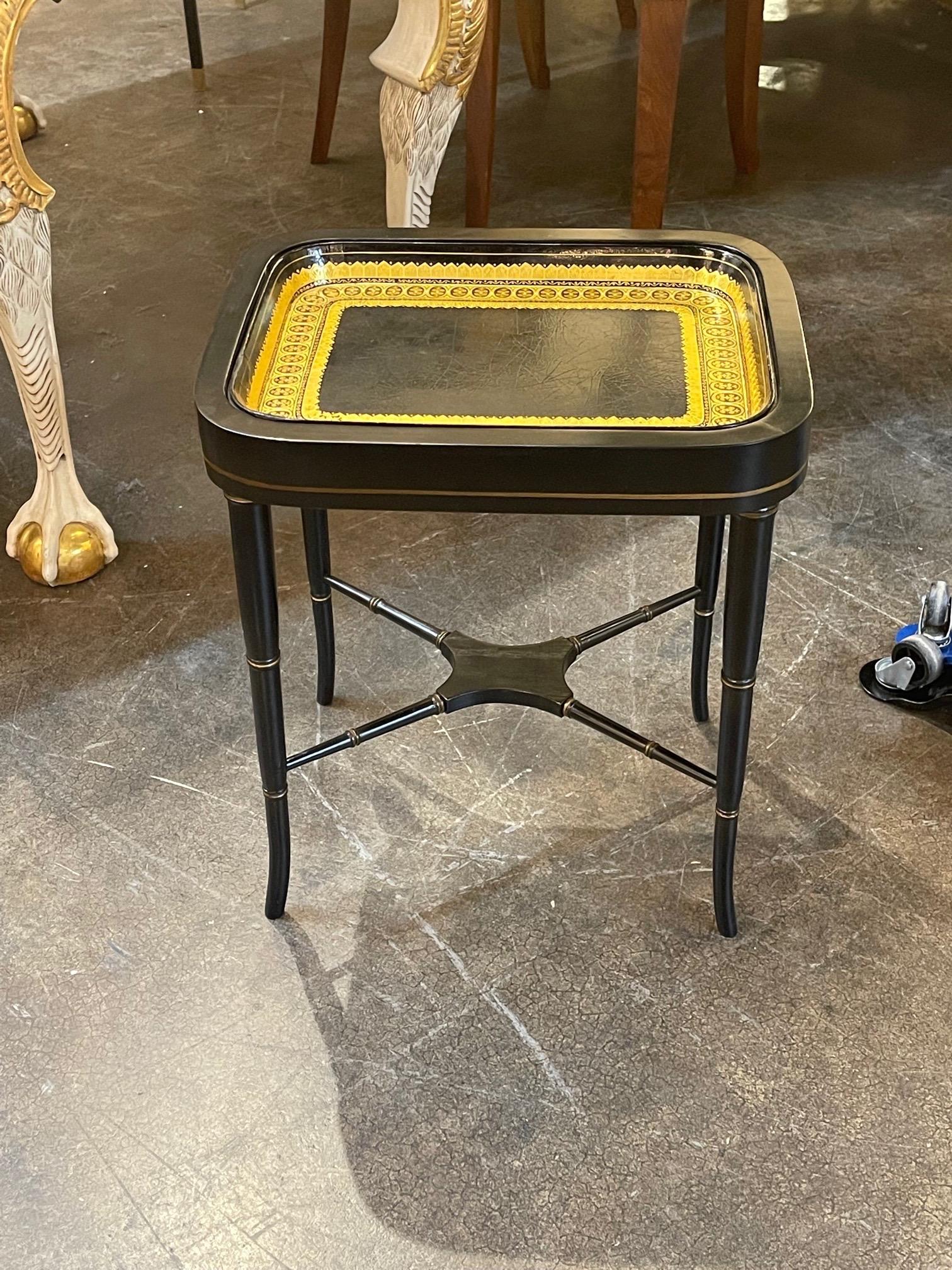 Beautiful decorative 19th century English Regency style paper mache' tray table with lovely gold pattern. Notice that the tray come off. A great accent piece. So pretty!