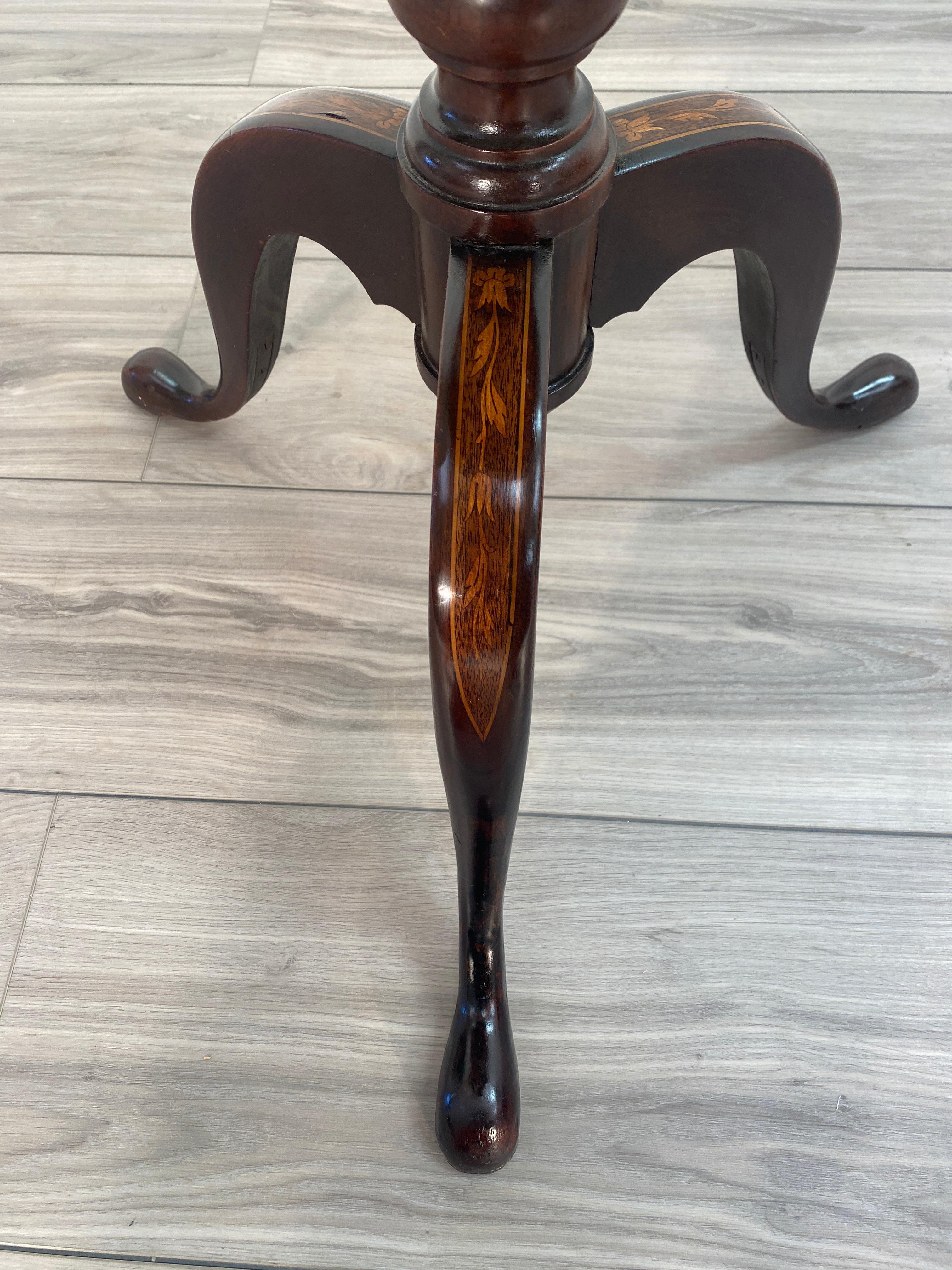 19th Century English Regency Tilt Top Tea Table 4