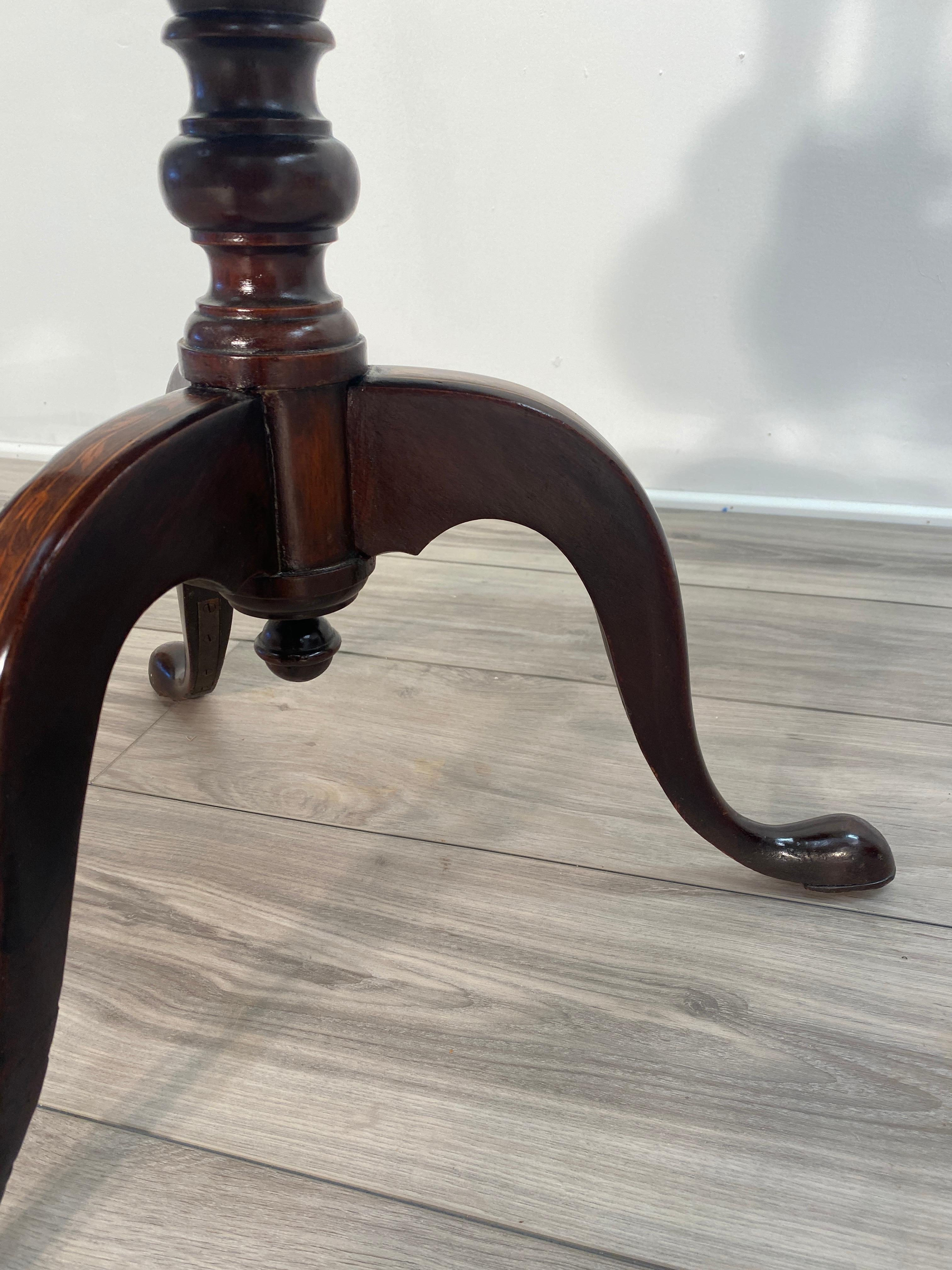 19th Century English Regency Tilt Top Tea Table 3