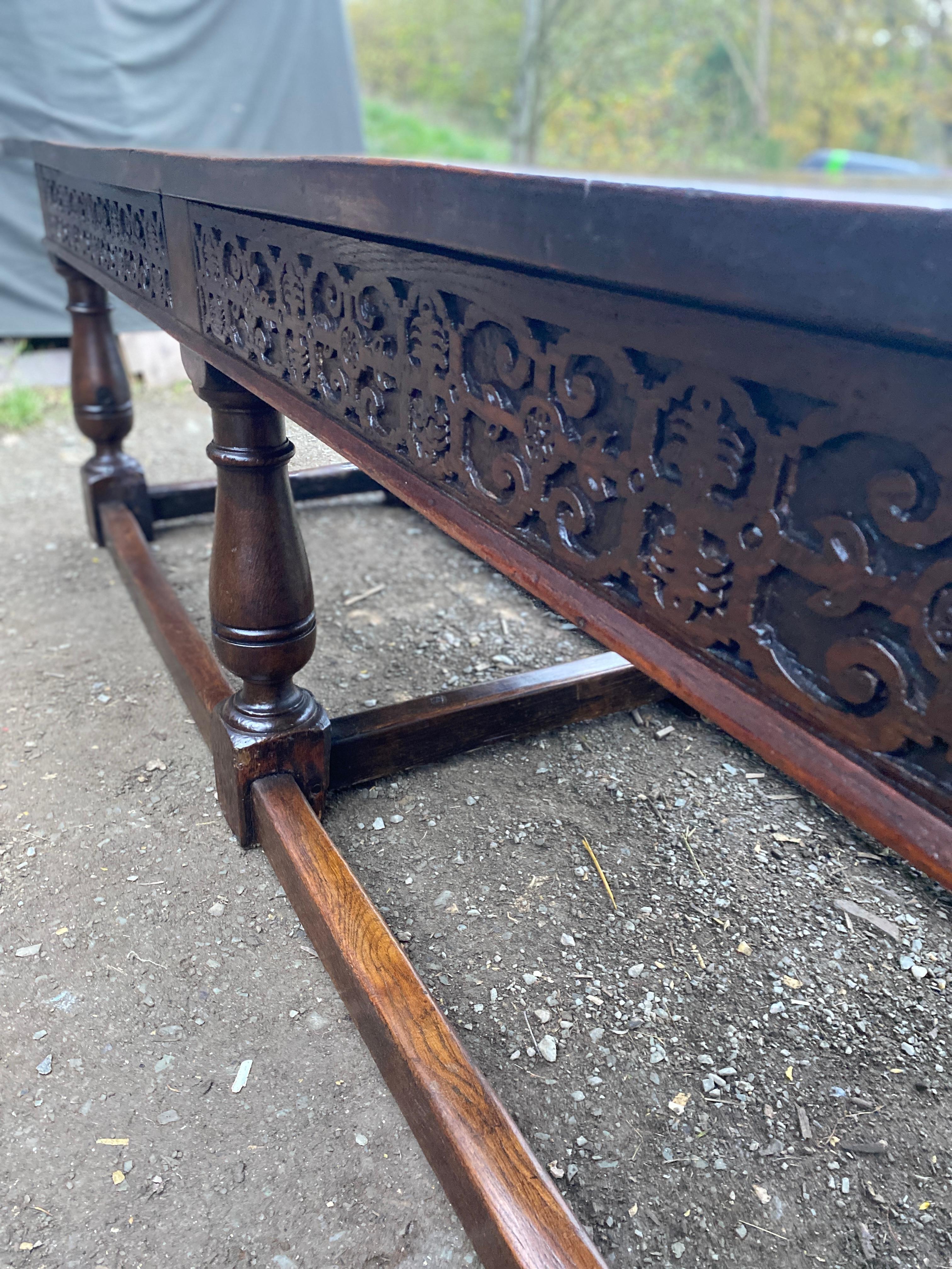 19th Century English Renaissance Console Table with 6 Large Legs 9
