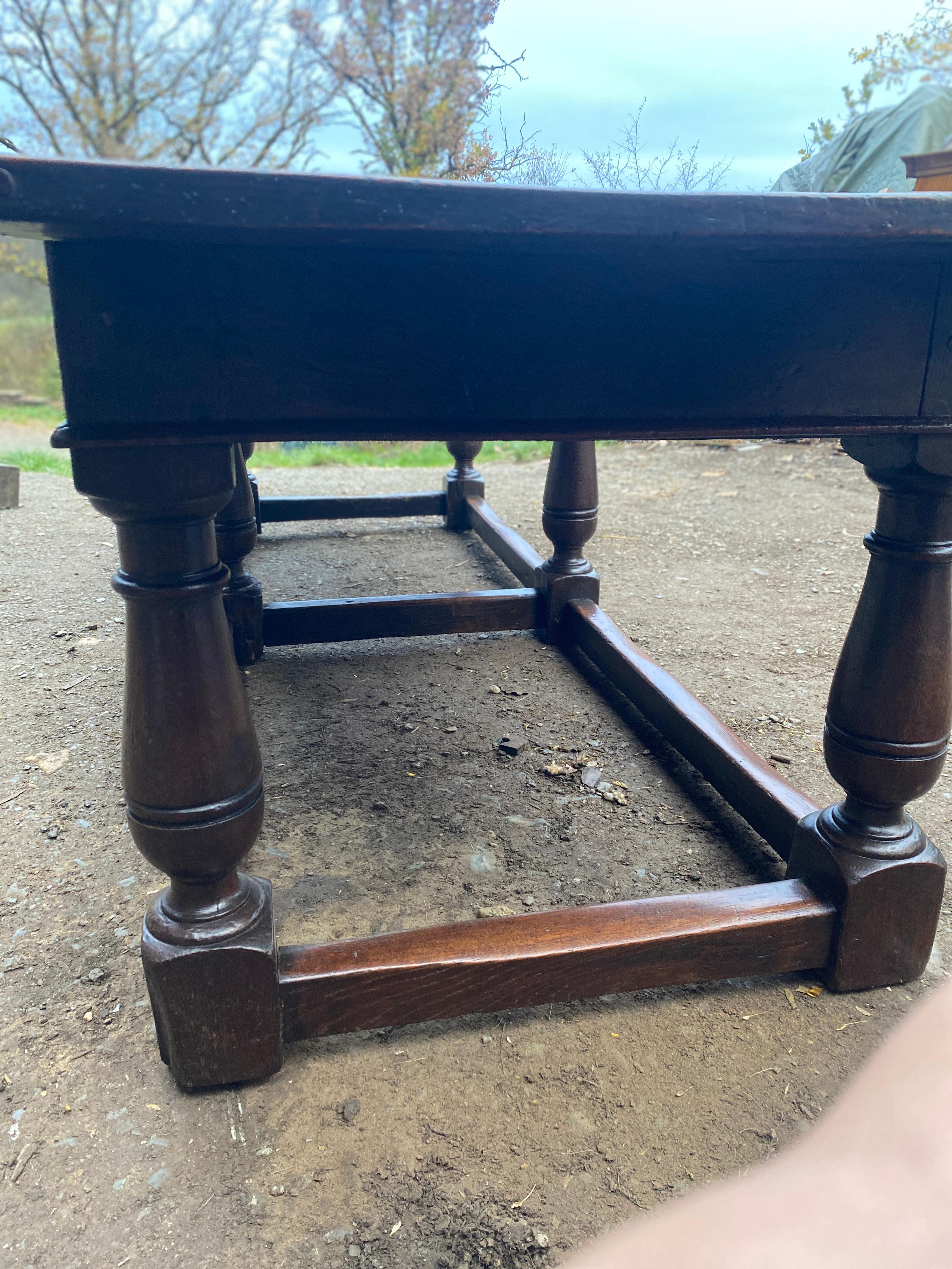 19th Century English Renaissance Console Table with 6 Large Legs 2