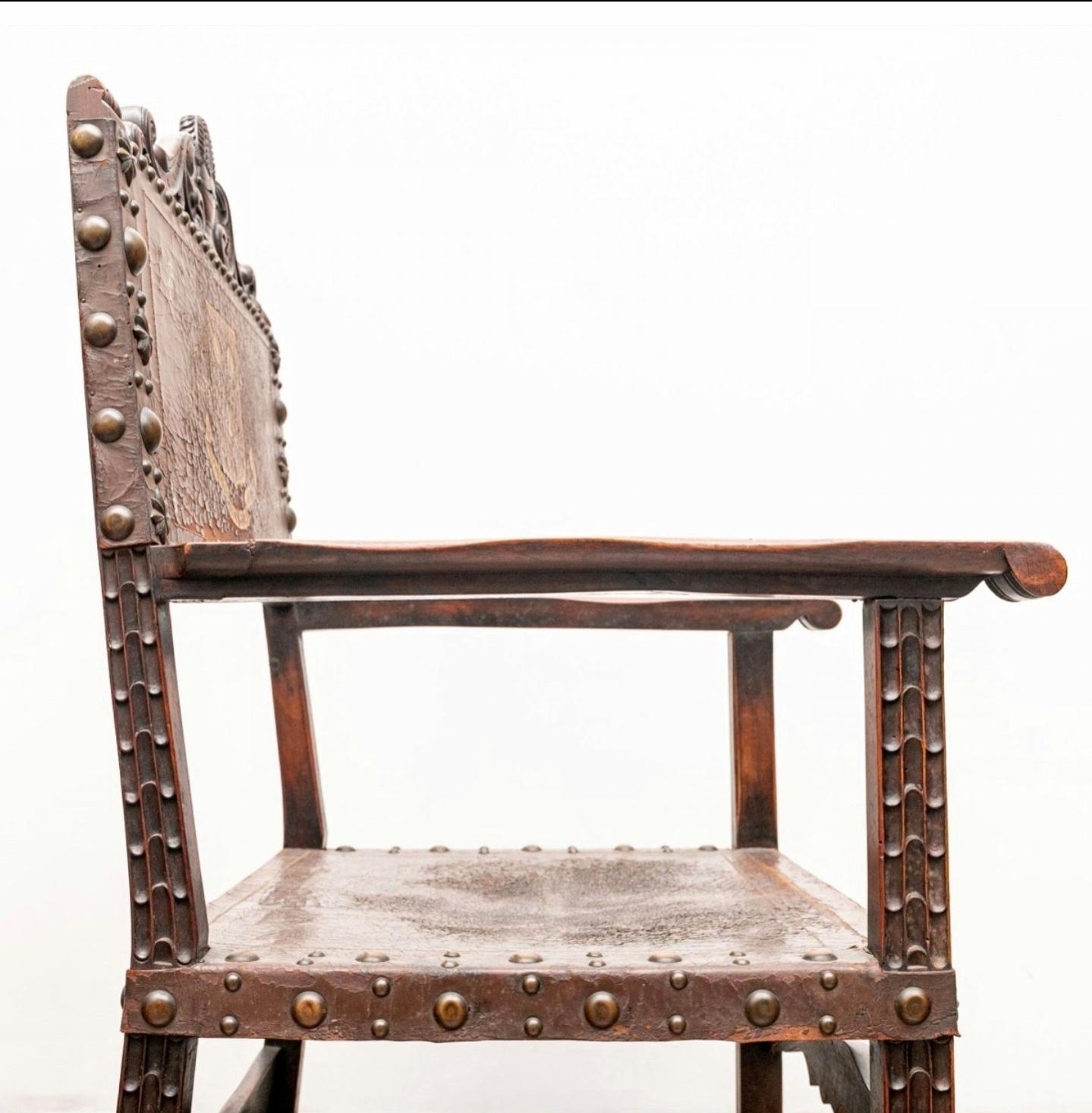 19th Century English Renaissance Leather Carved Wood Hall Chair Pair For Sale 7