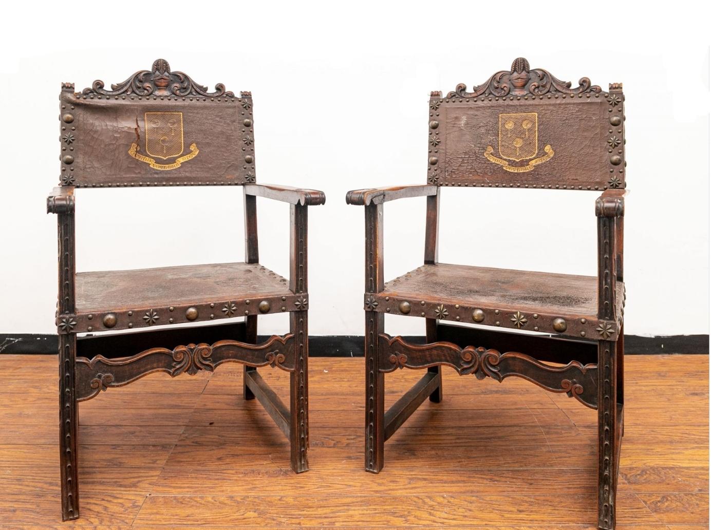 19th Century English Renaissance Leather Carved Wood Hall Chair Pair For Sale 13