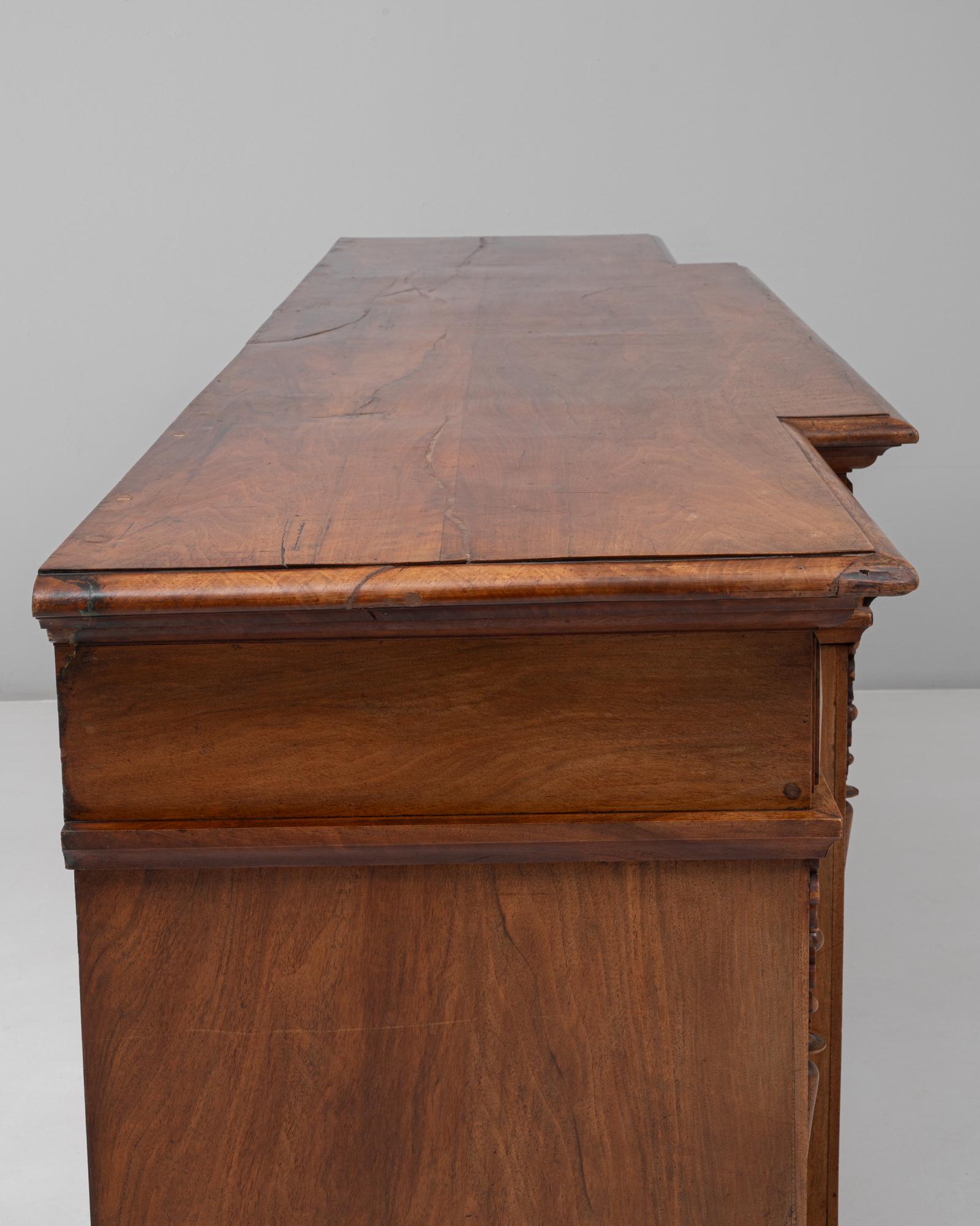 Aparador de madera renacentista inglés del siglo XIX con pátina original en venta 9