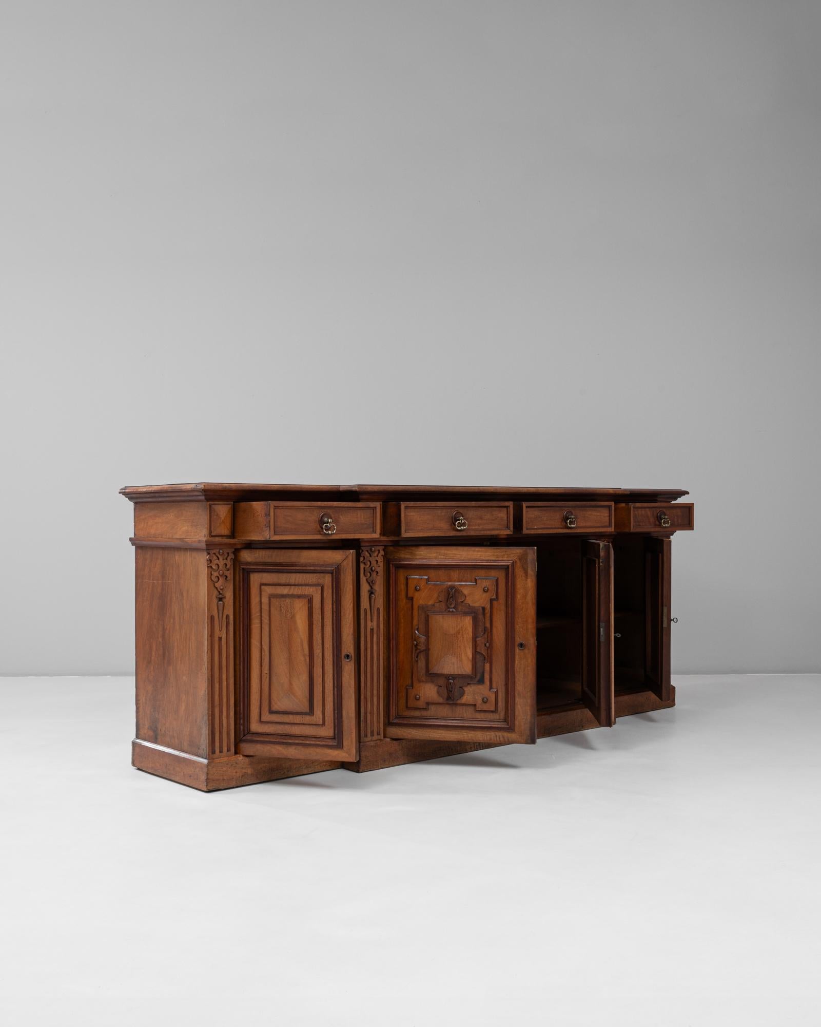 Aparador de madera renacentista inglés del siglo XIX con pátina original en venta 1