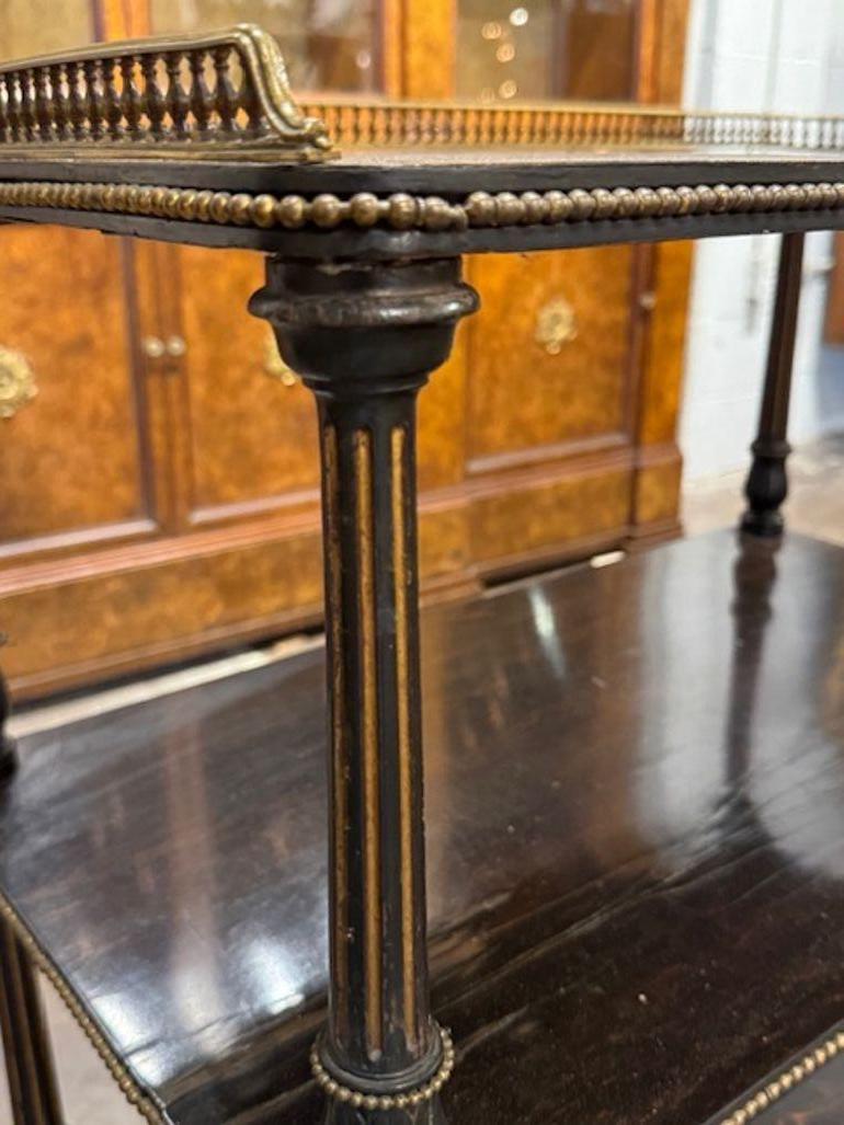 Tavolo trolley inglese del XIX secolo in palissandro e ottone In condizioni buone in vendita a Dallas, TX