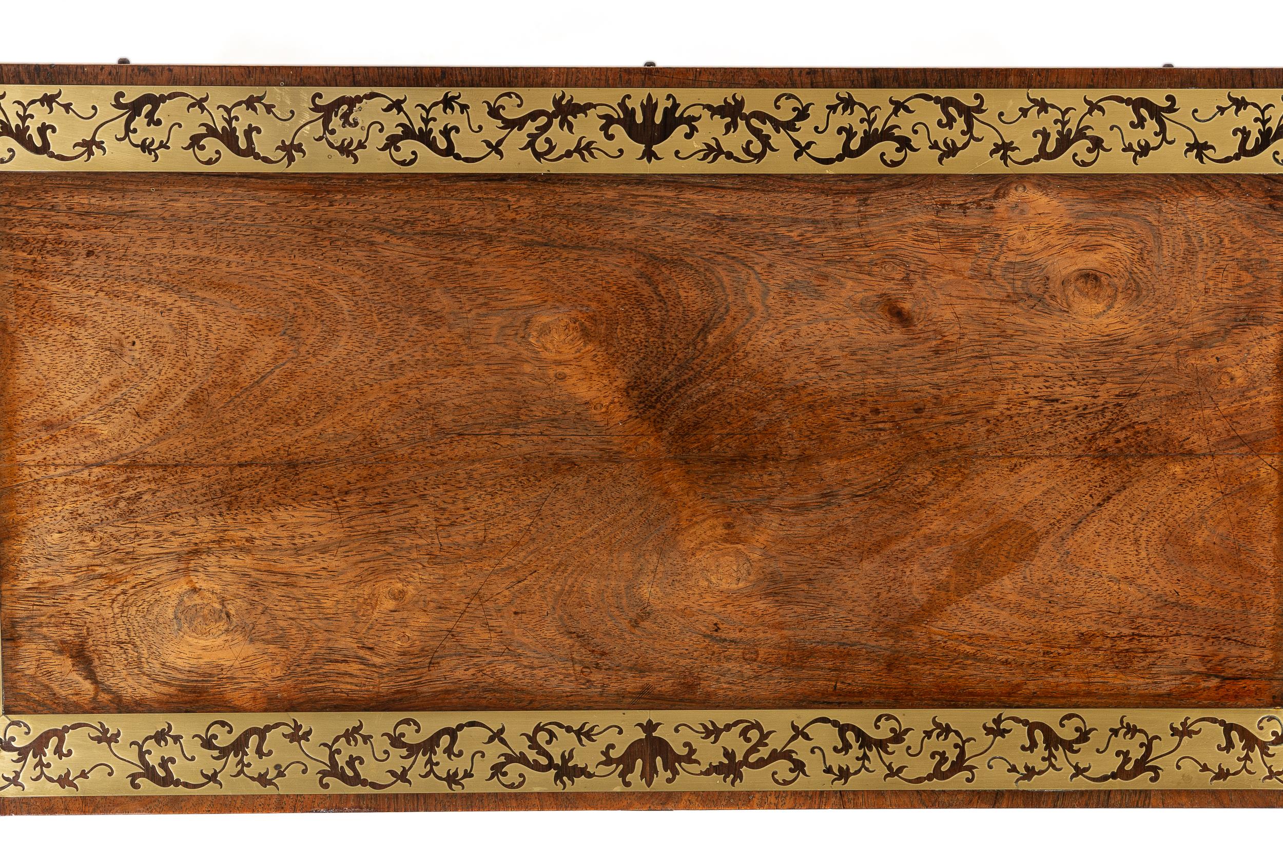Table à cartes anglaise du 19ème siècle en vente 4