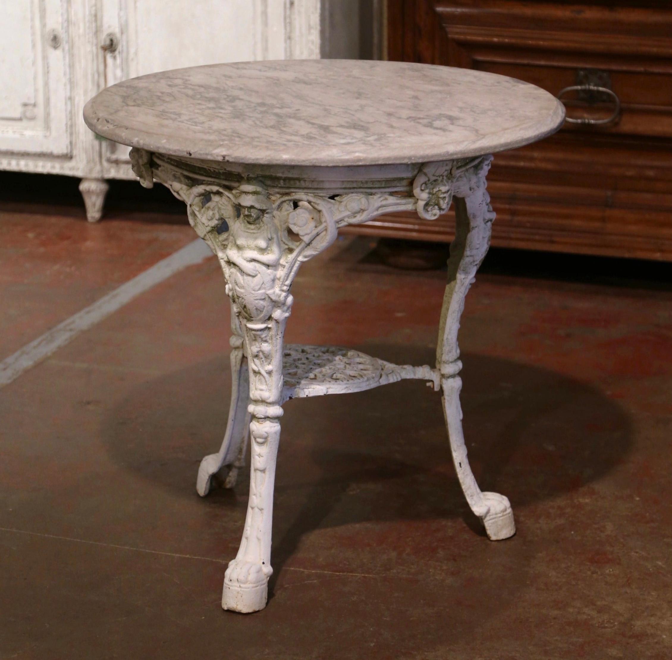 Hand-Crafted 19th Century English Round Marble Top Painted Iron Outdoor Garden Bistrot Table 