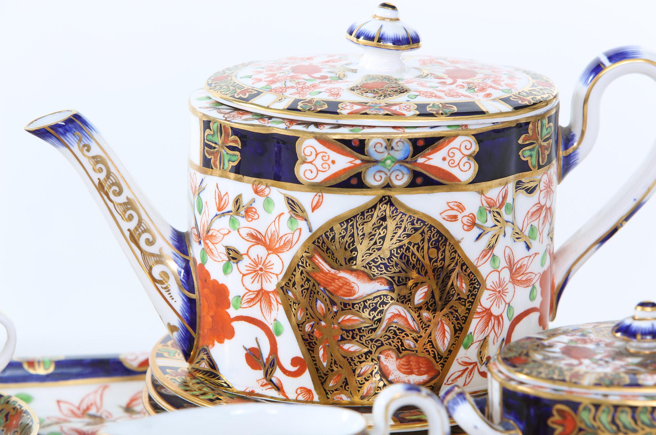 19th Century English Royal Crown Derby Service for Six In Good Condition In Tarry Town, NY