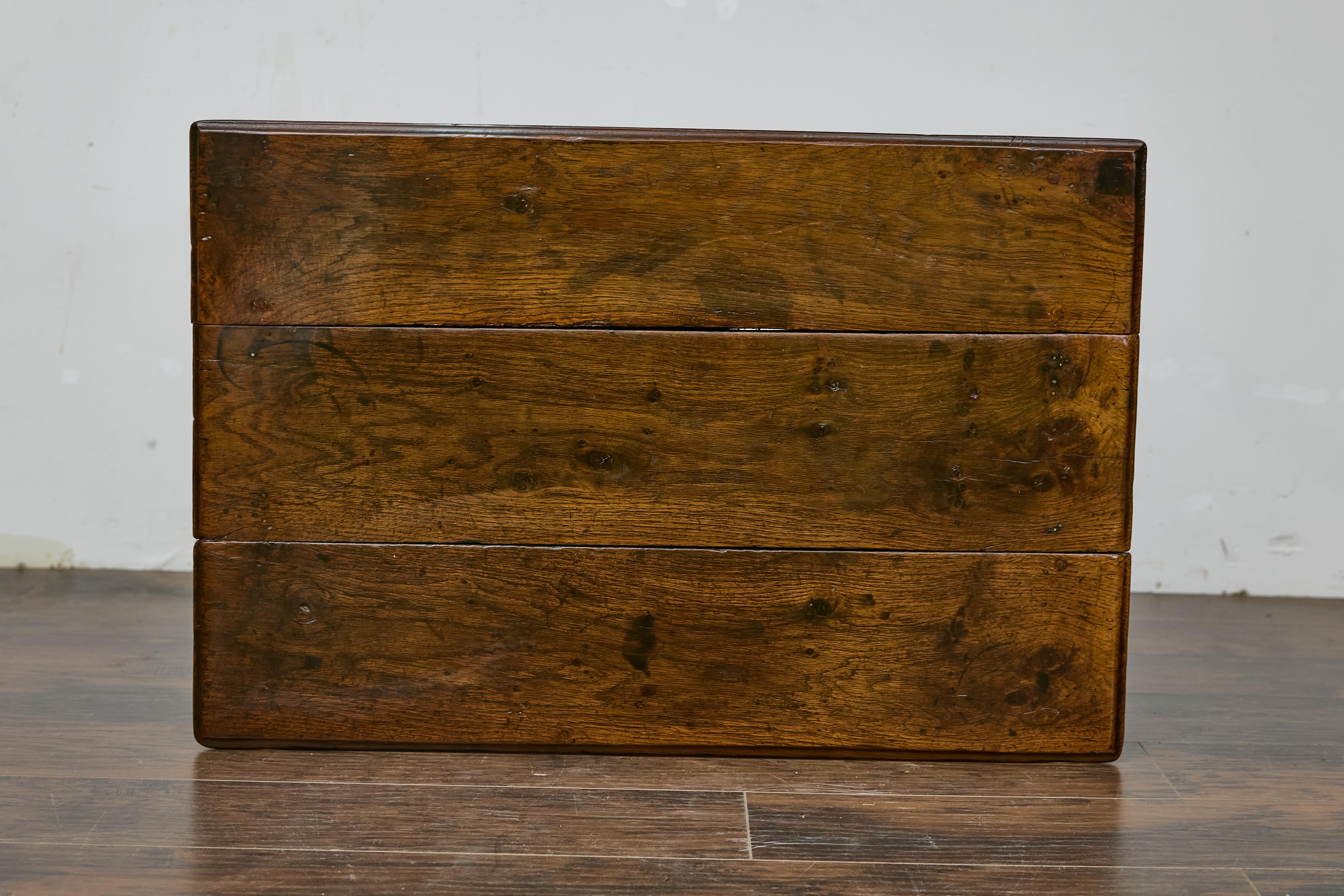 Table d'appoint anglaise rustique du 19ème siècle avec plateau à plantes et un seul tiroir en vente 7
