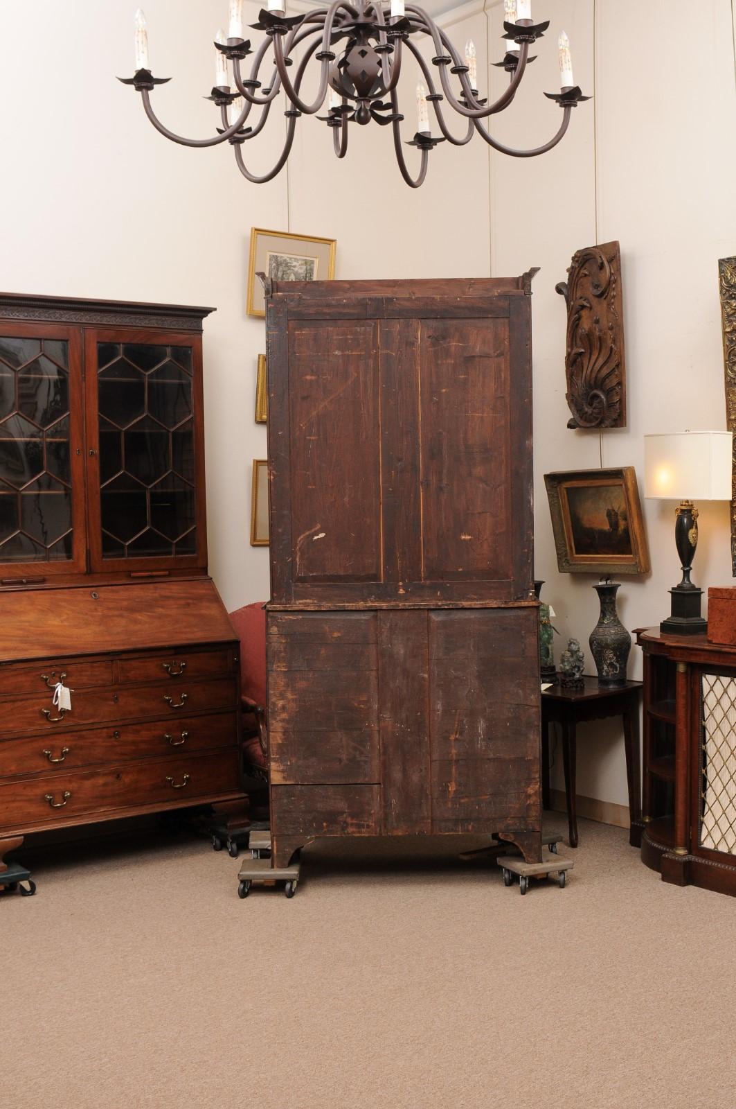  19th Century English Secretary Bookcase in Mahogany with Flat Cornice Top 10