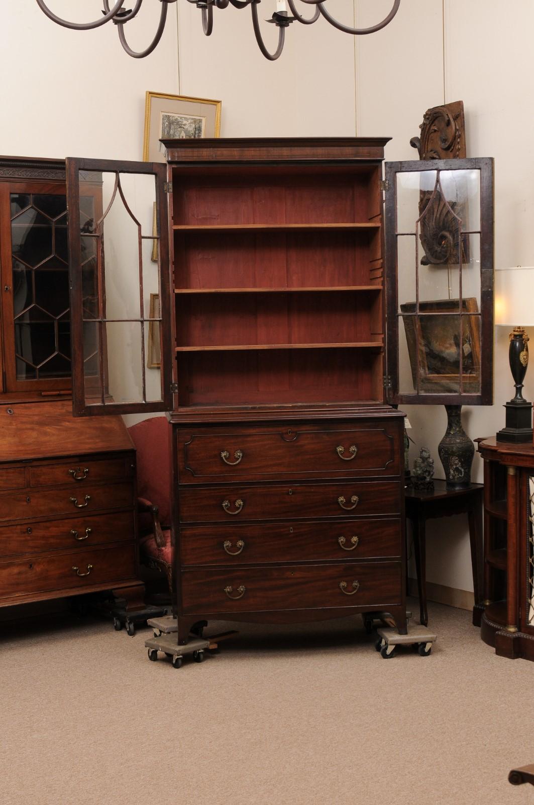  19th Century English Secretary Bookcase in Mahogany with Flat Cornice Top 15
