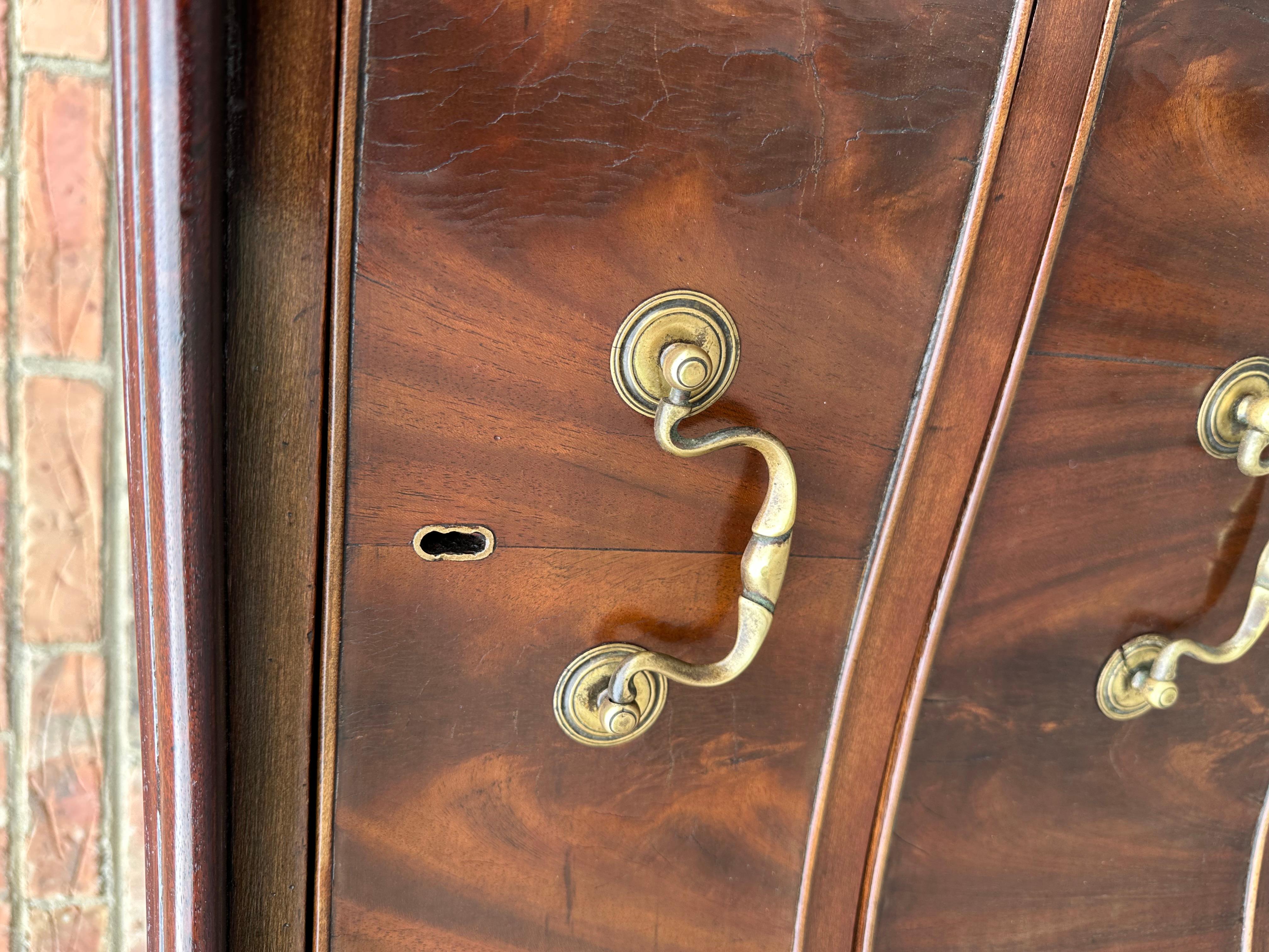 19th Century English Serpentine Front Chest For Sale 4