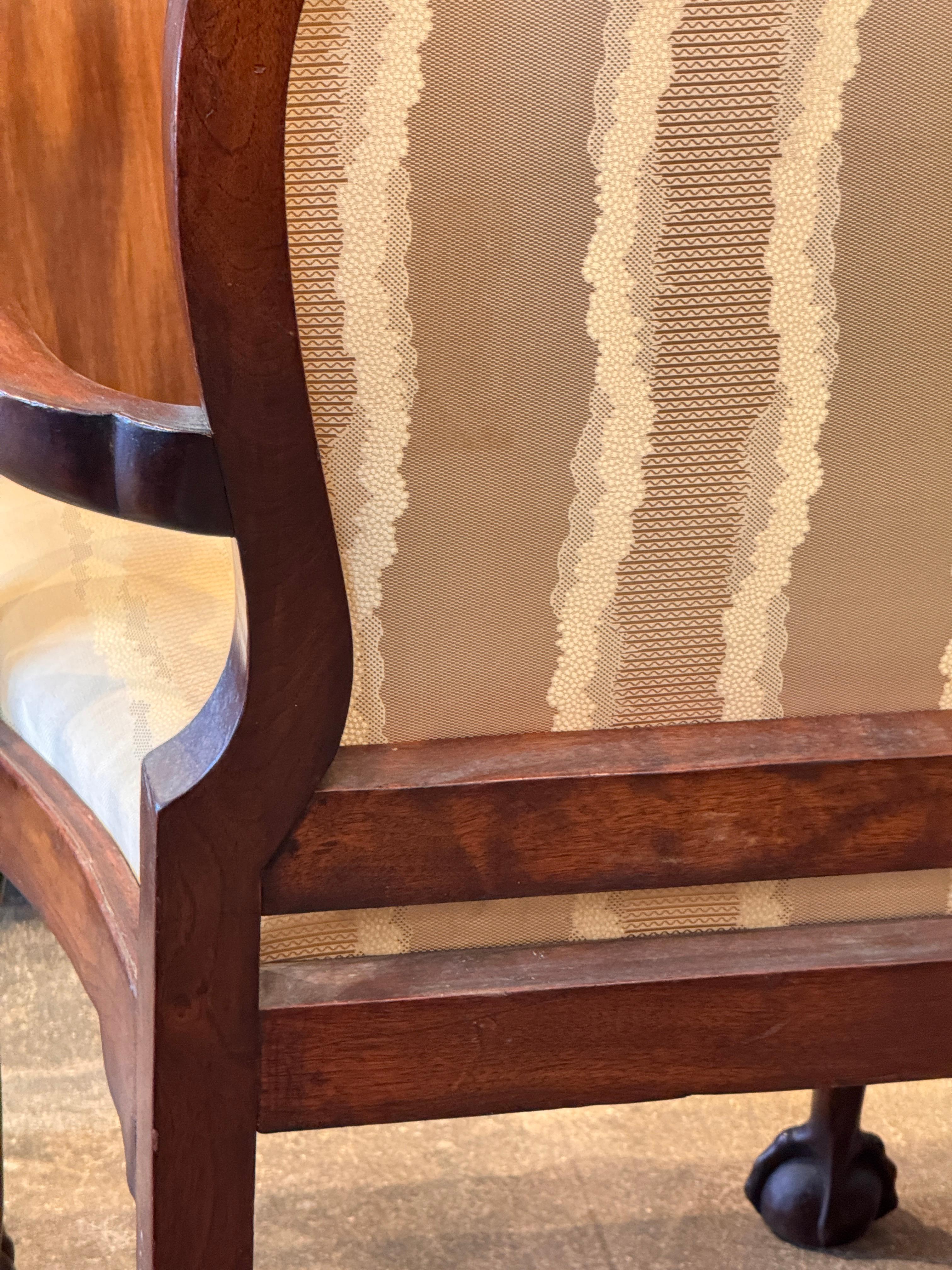 Divano inglese del XIX secolo in vendita 8