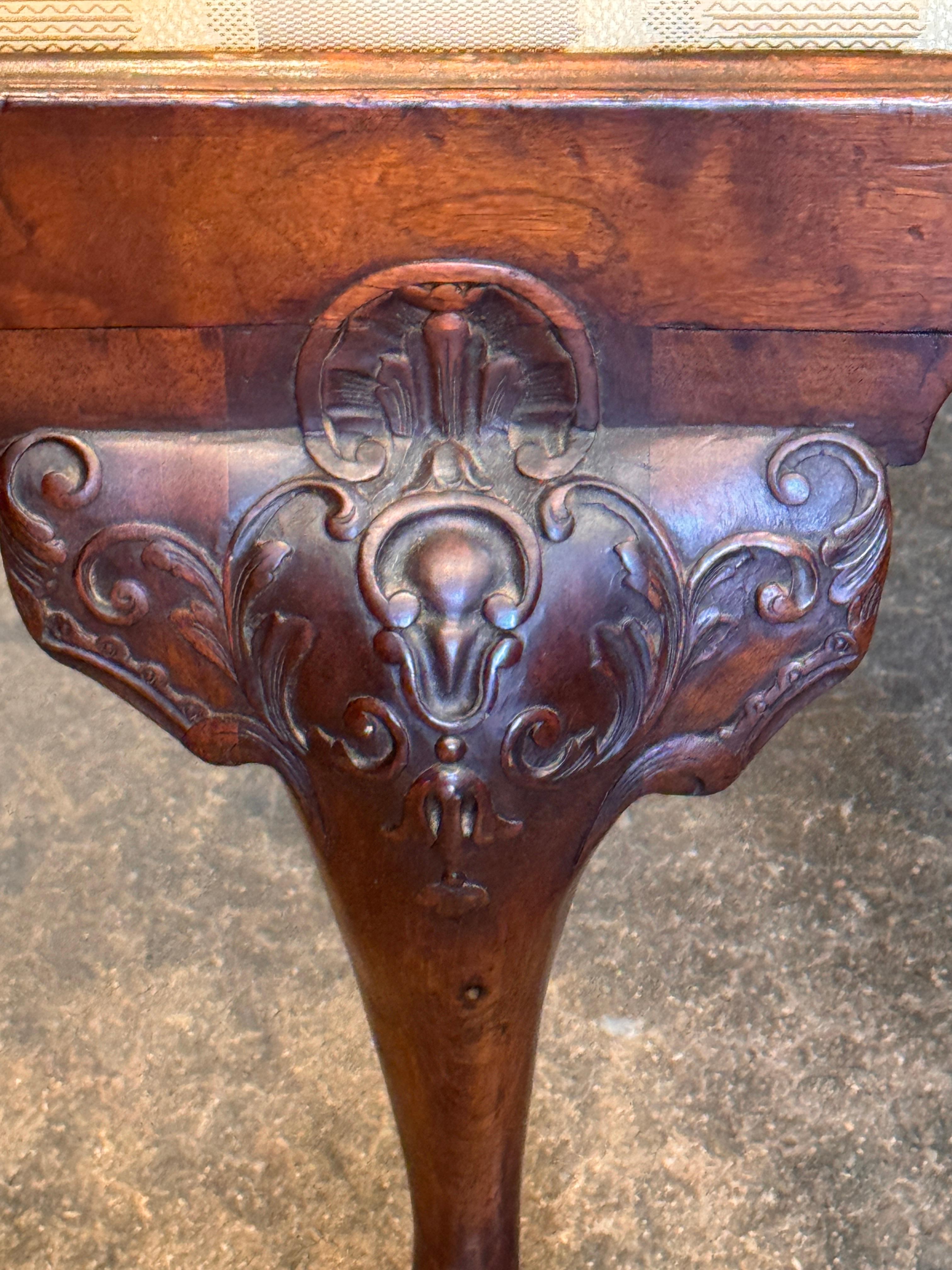 Divano inglese del XIX secolo in vendita 2