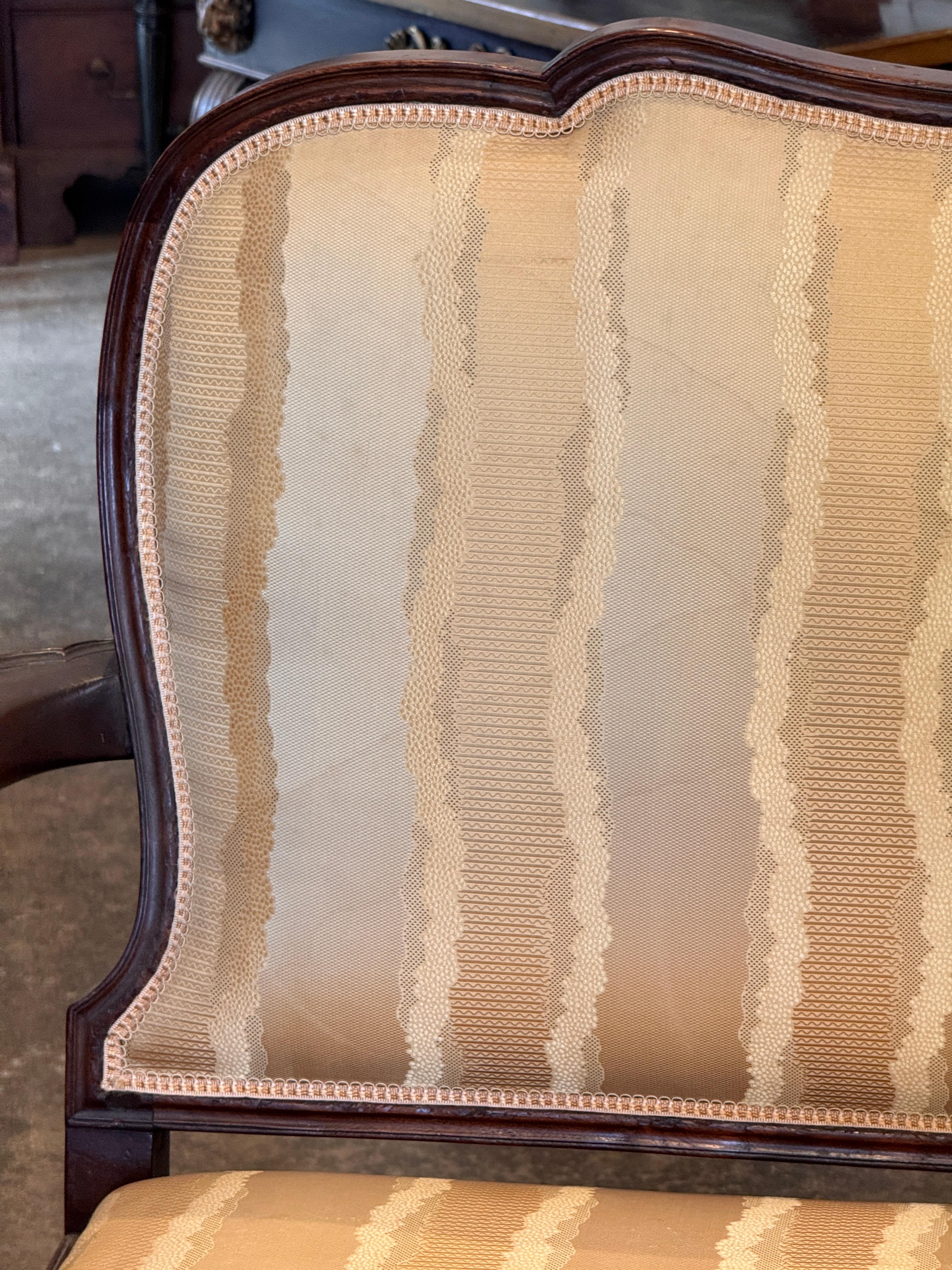 Divano inglese del XIX secolo in vendita 3