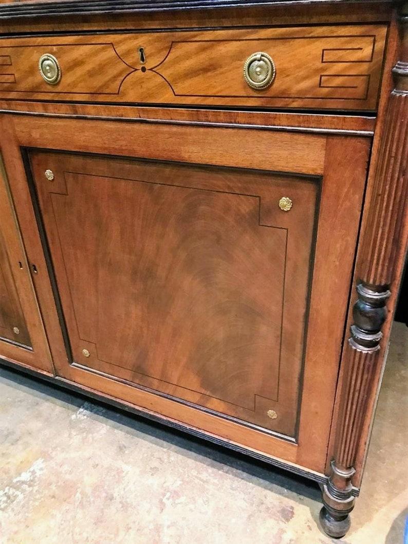 19th Century English Sheraton Bookcase Cabinet For Sale 2