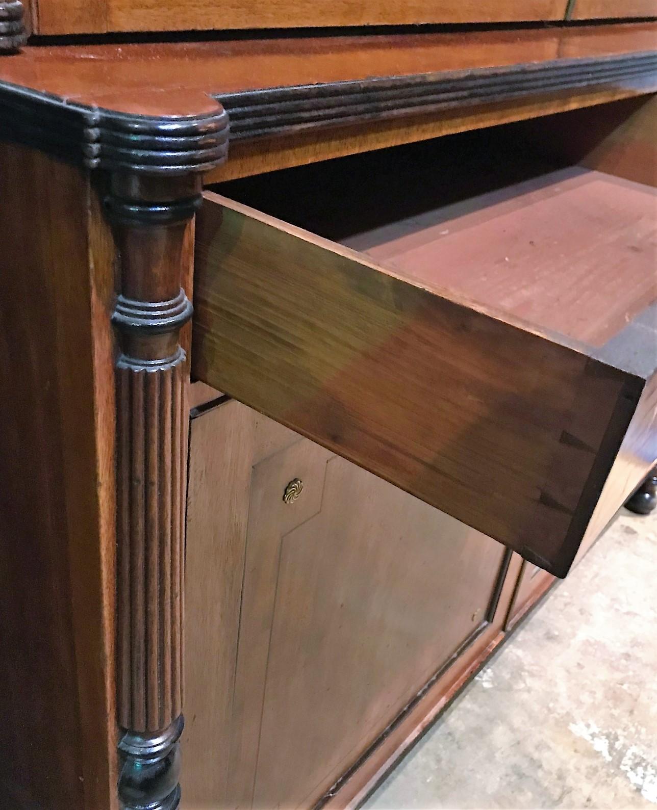 19th Century English Sheraton Mahogany Bookcase Cabinet In Good Condition In Dallas, TX