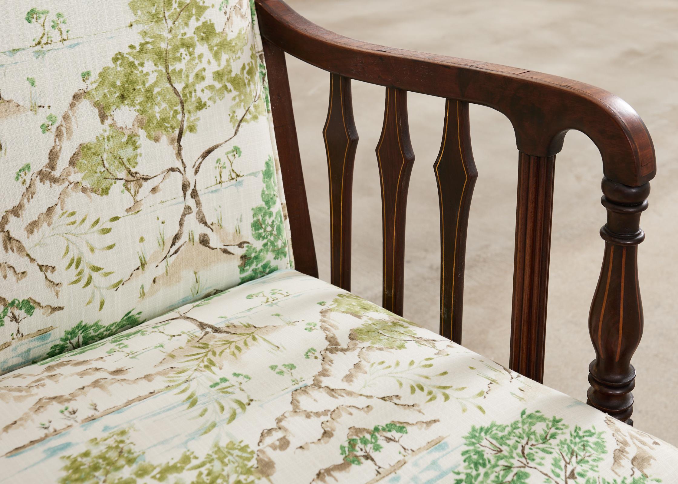 Divano inglese Sheraton in mogano del XIX secolo Fabrice Chinoiserie in vendita 6