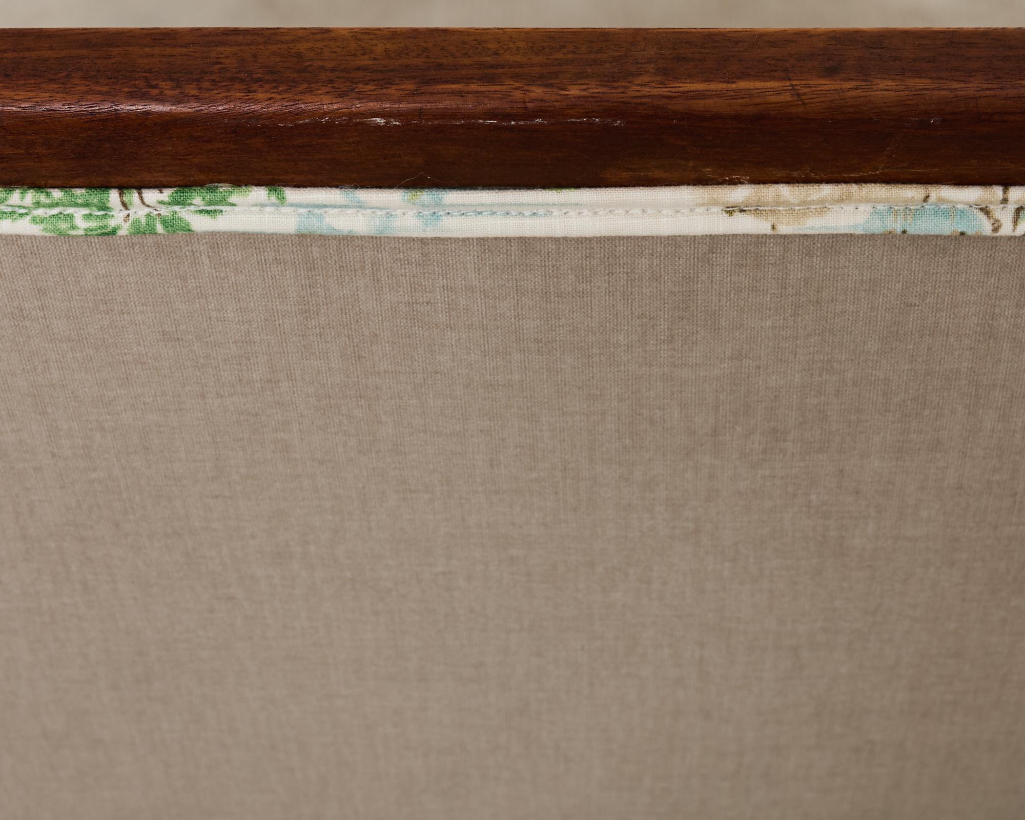 Divano inglese Sheraton in mogano del XIX secolo Fabrice Chinoiserie in vendita 11