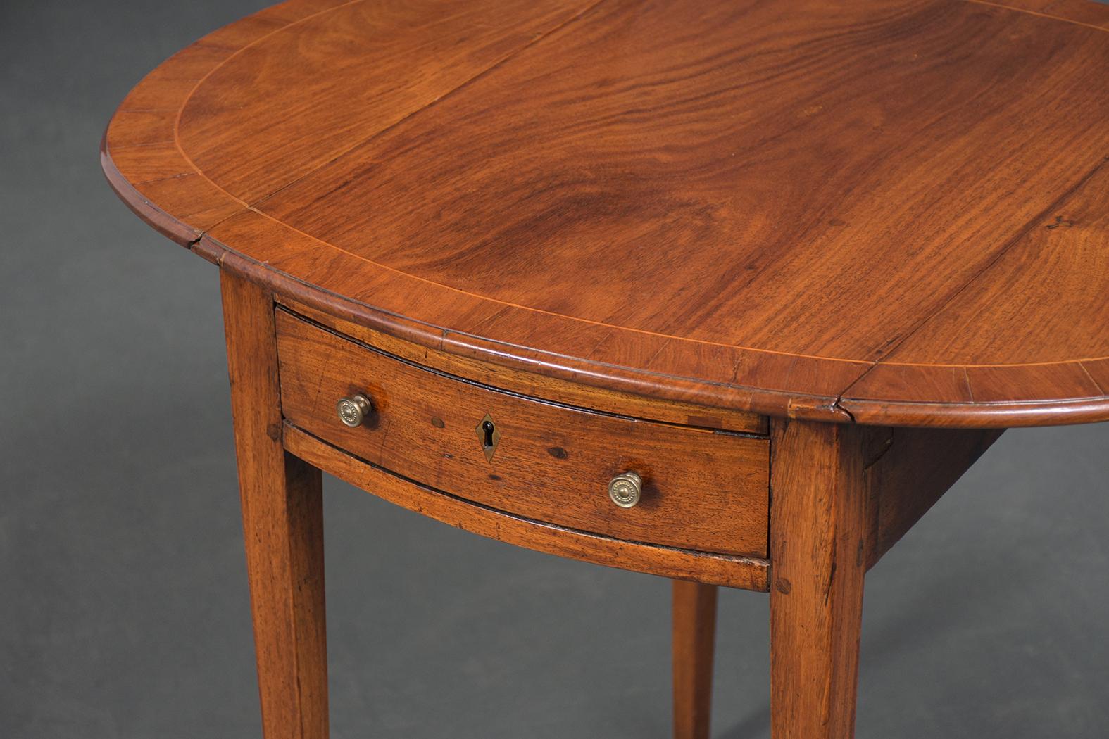 English 19th Century Cherrywood Antique Pembrook Table with Folding Leaves