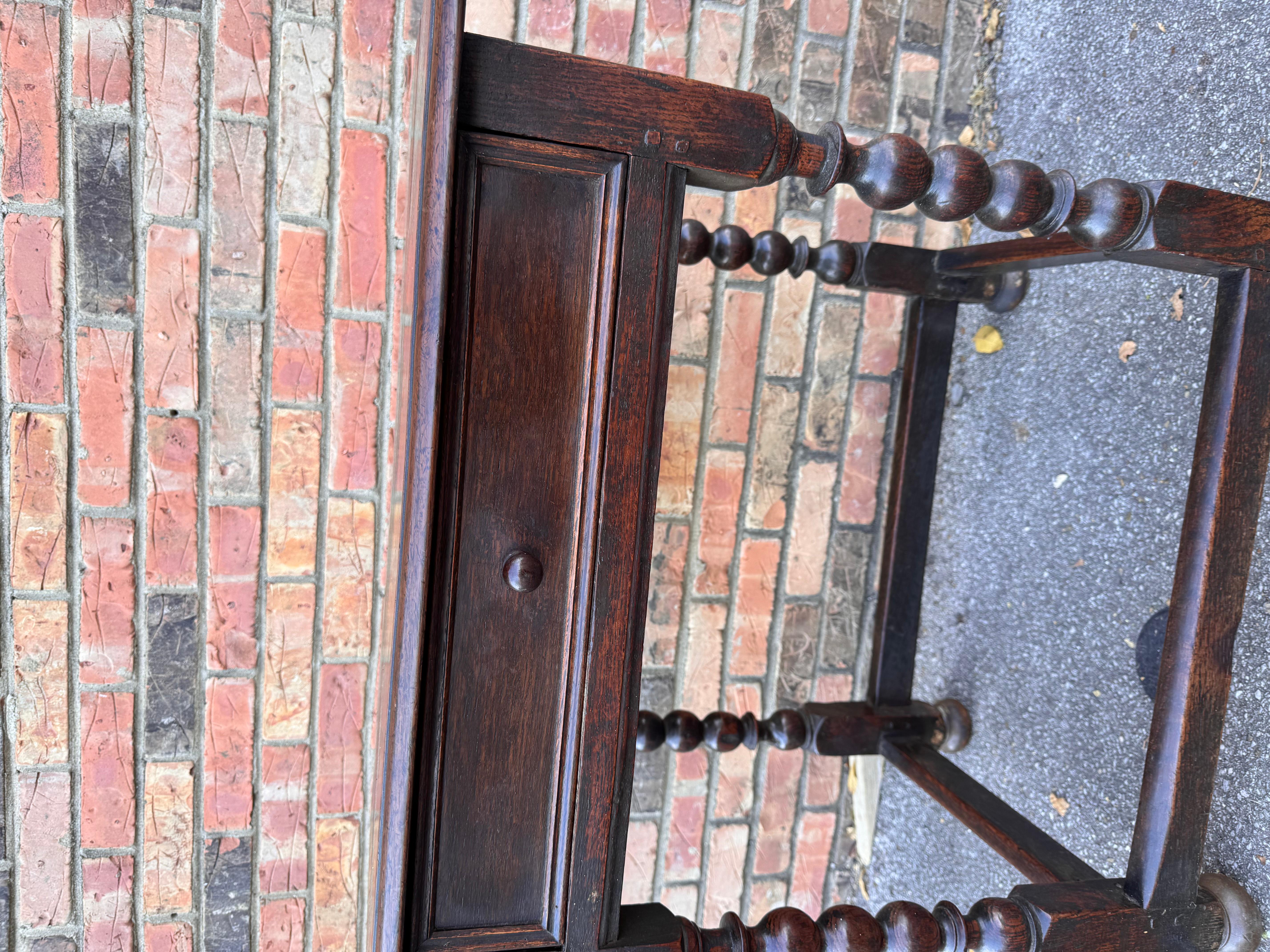 Anglais Table d'appoint anglaise du 19e siècle en vente