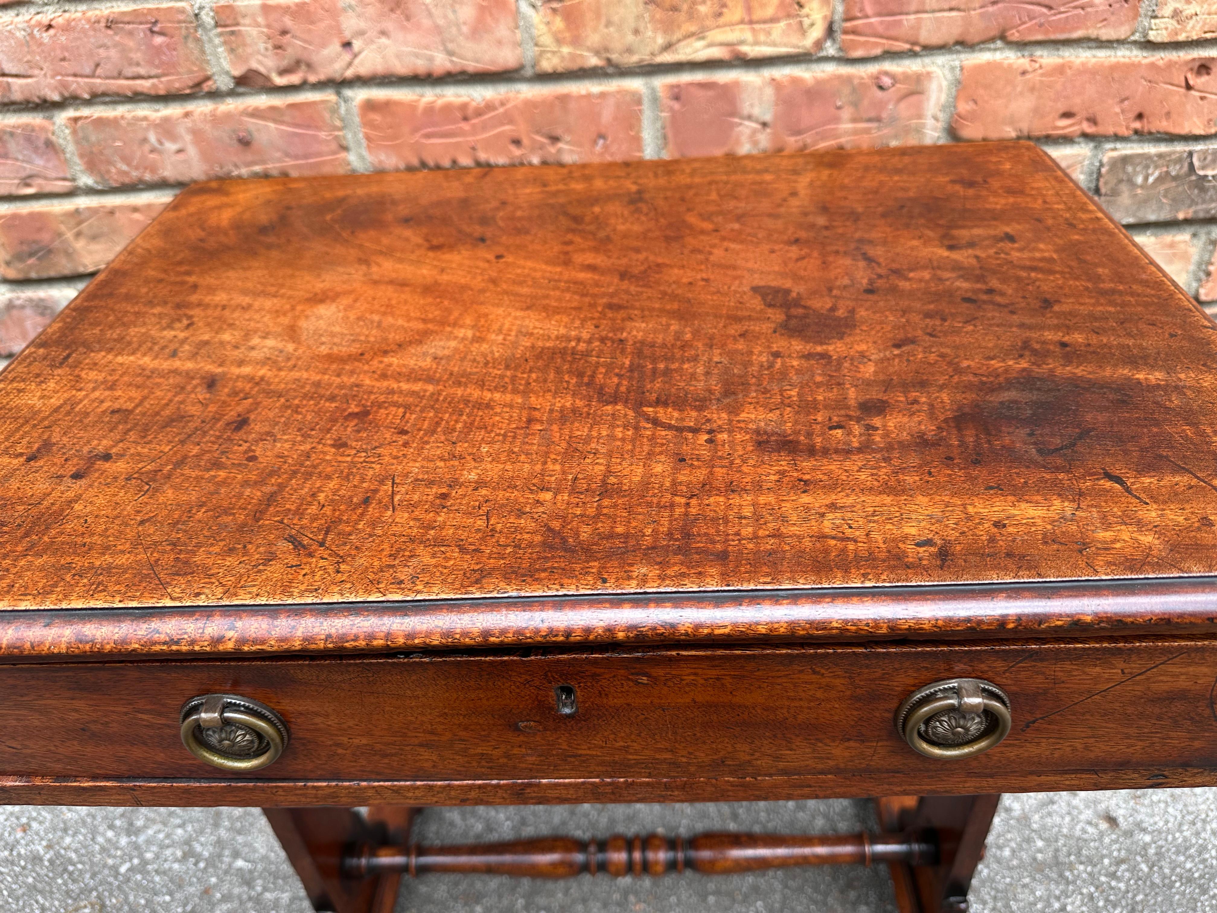 19th Century English Side Table In Good Condition For Sale In Nashville, TN