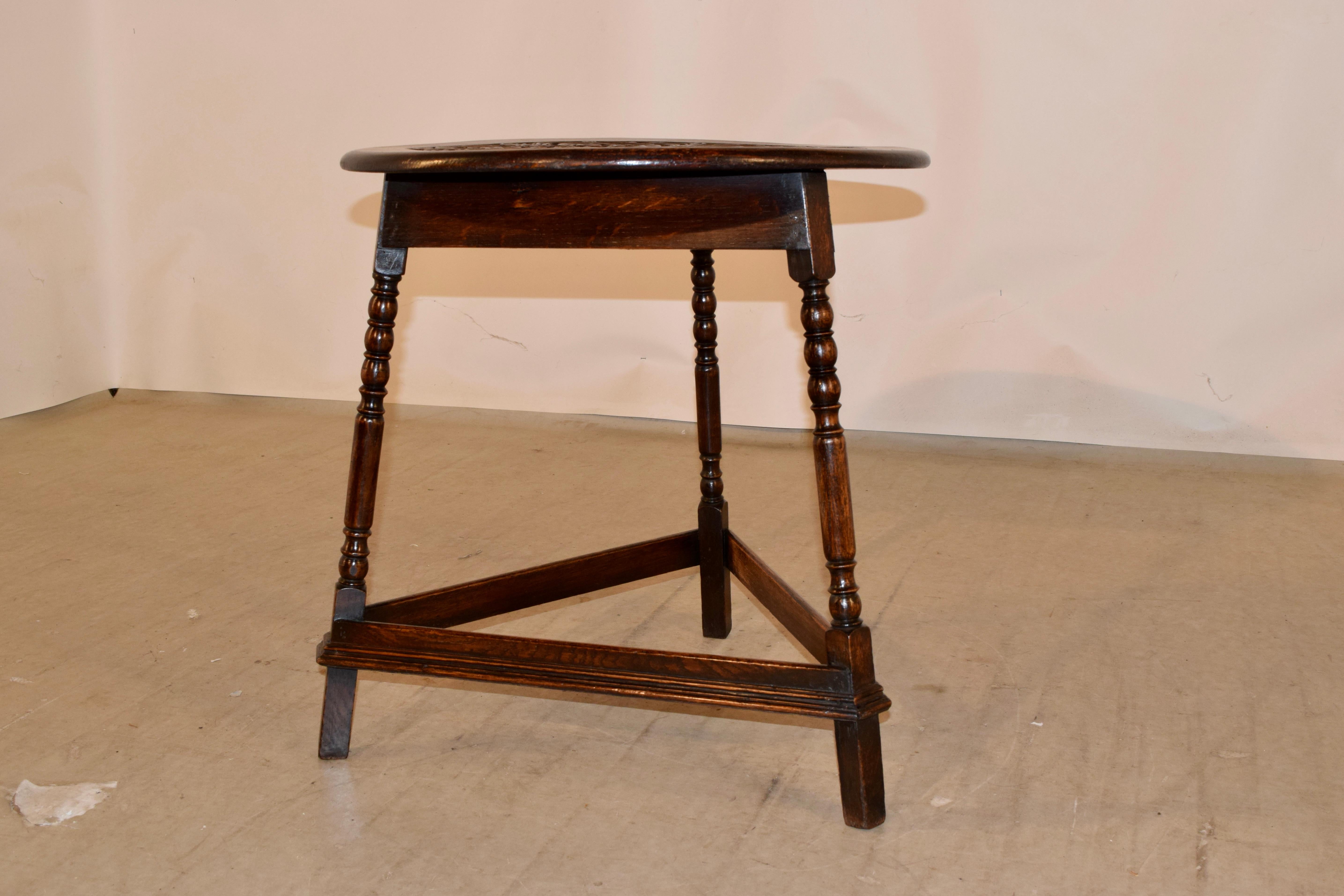 Oak 19th Century English Side Table