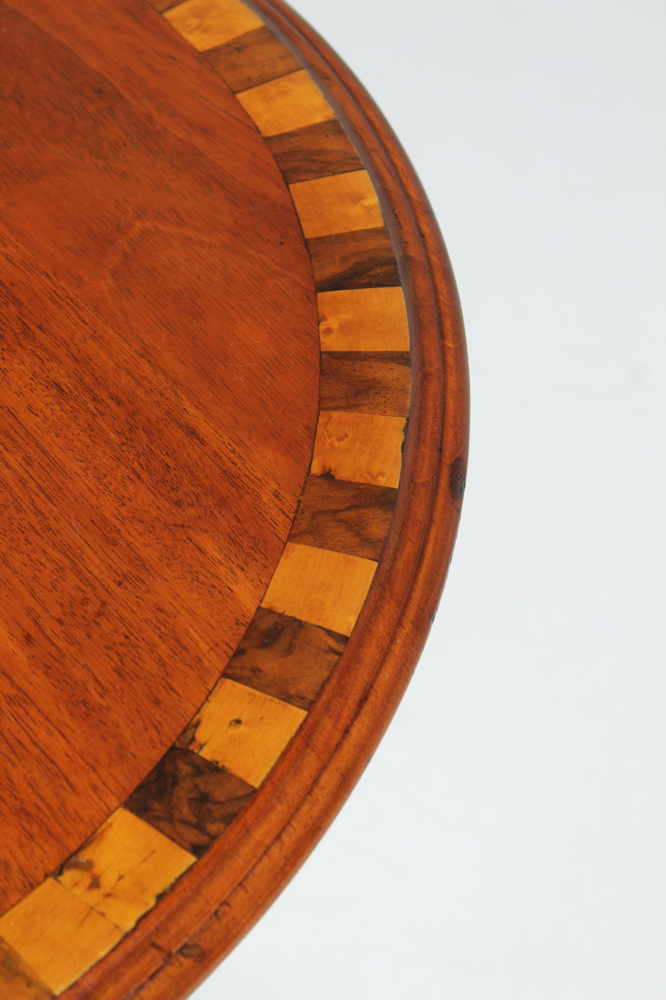 19th Century English Side Table with Inlays For Sale 1
