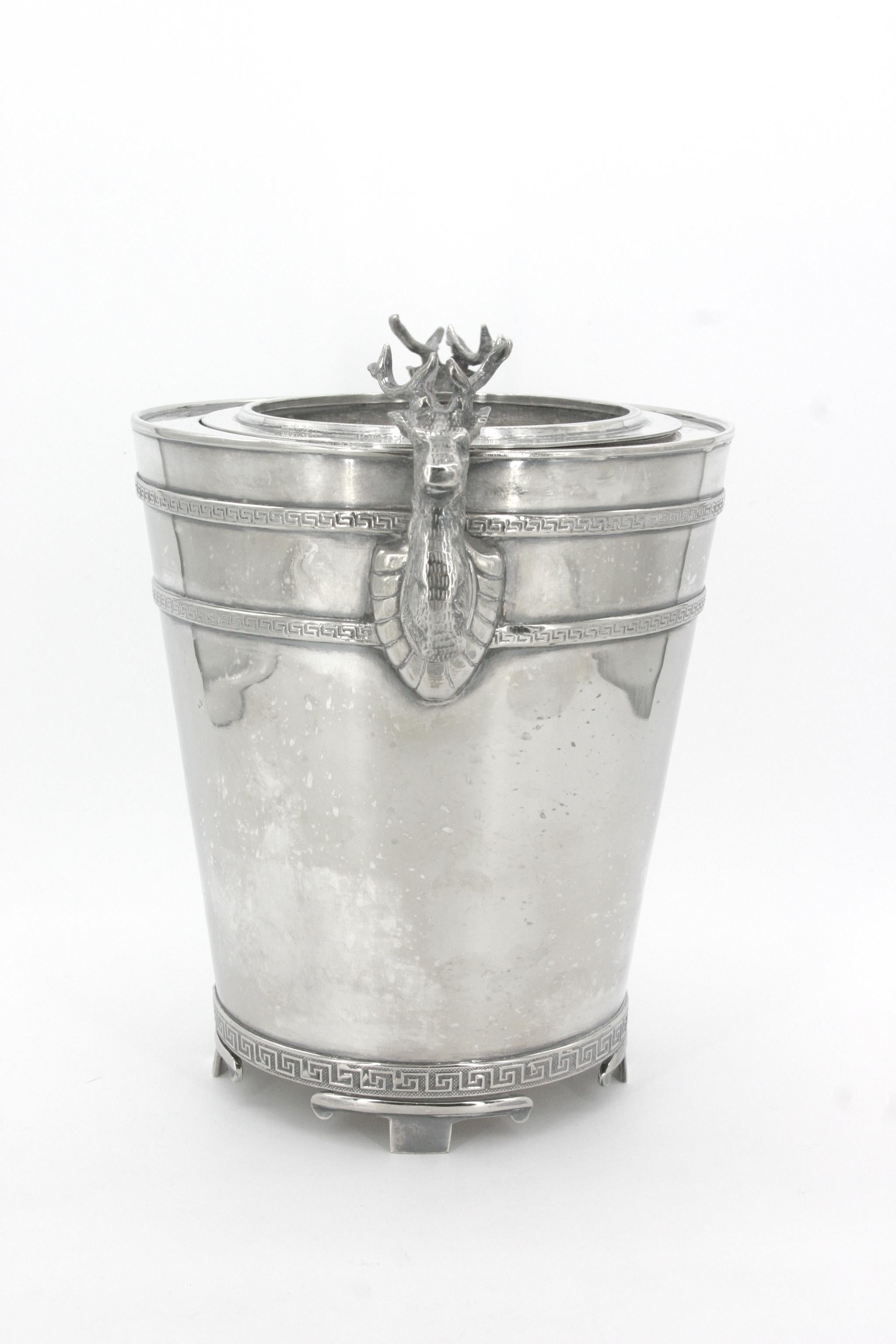 Mid 19th century English silver plated tableware / barware wine cooler or ice bucket with removable liner and Elk head side handles by Joseph Rodger and Son of Sheffield, England. The cooler is in great antique condition with minor wear appropriate