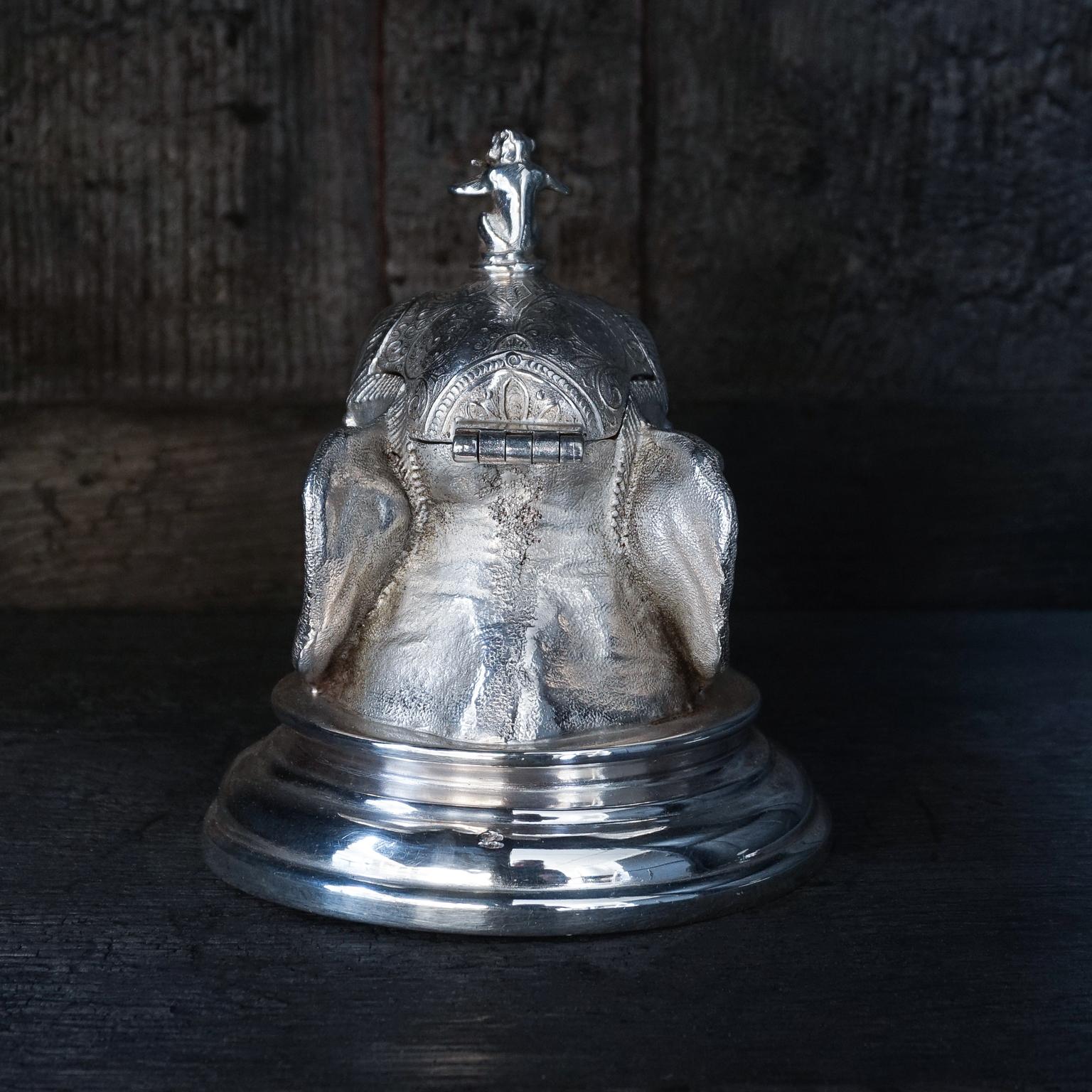 19th Century English Silver Plated Elephant Inkwell with Little Monkey 3