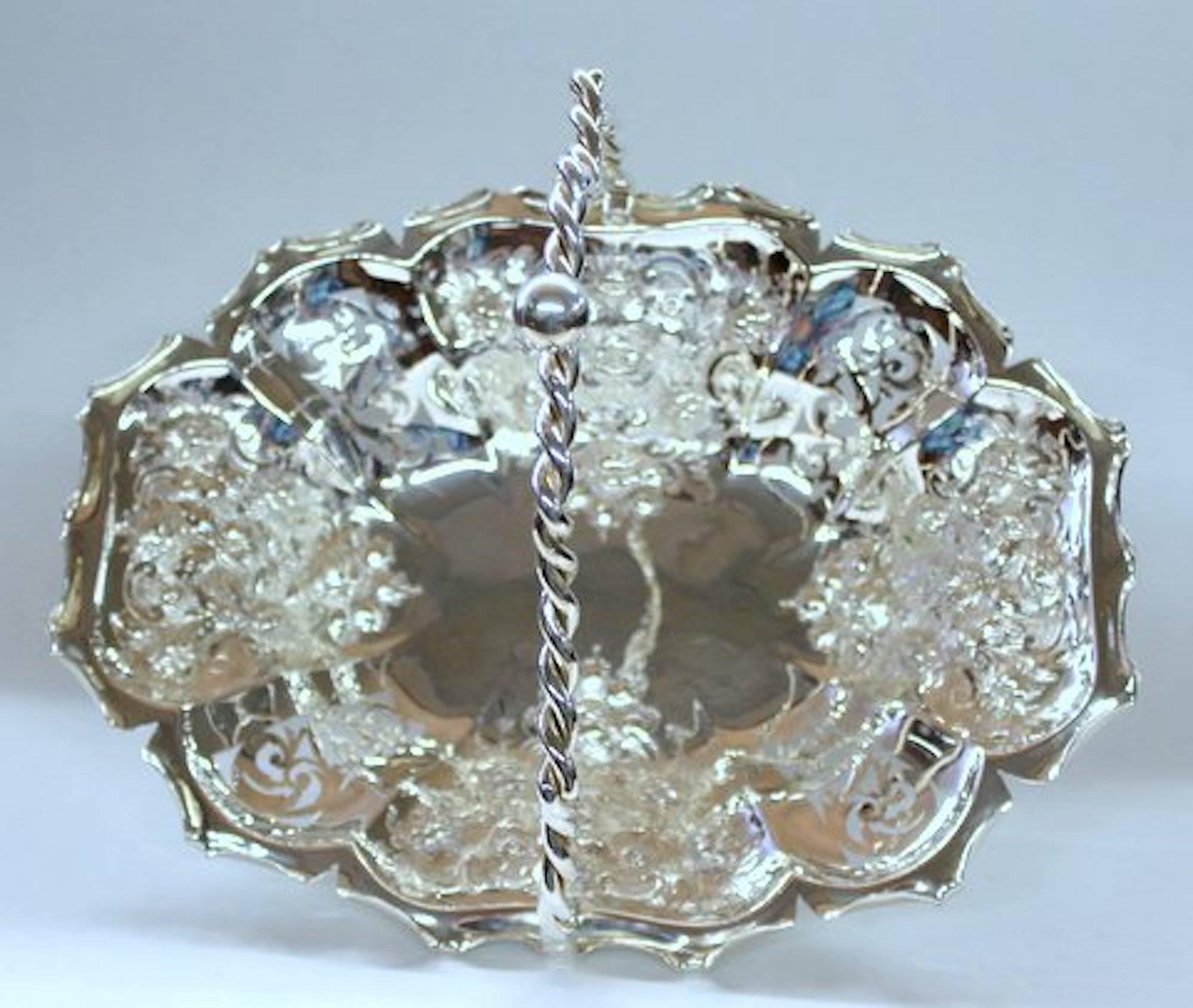 19th Century English Silver Plated, Pierced Oblong Cake or Bread Basket 2