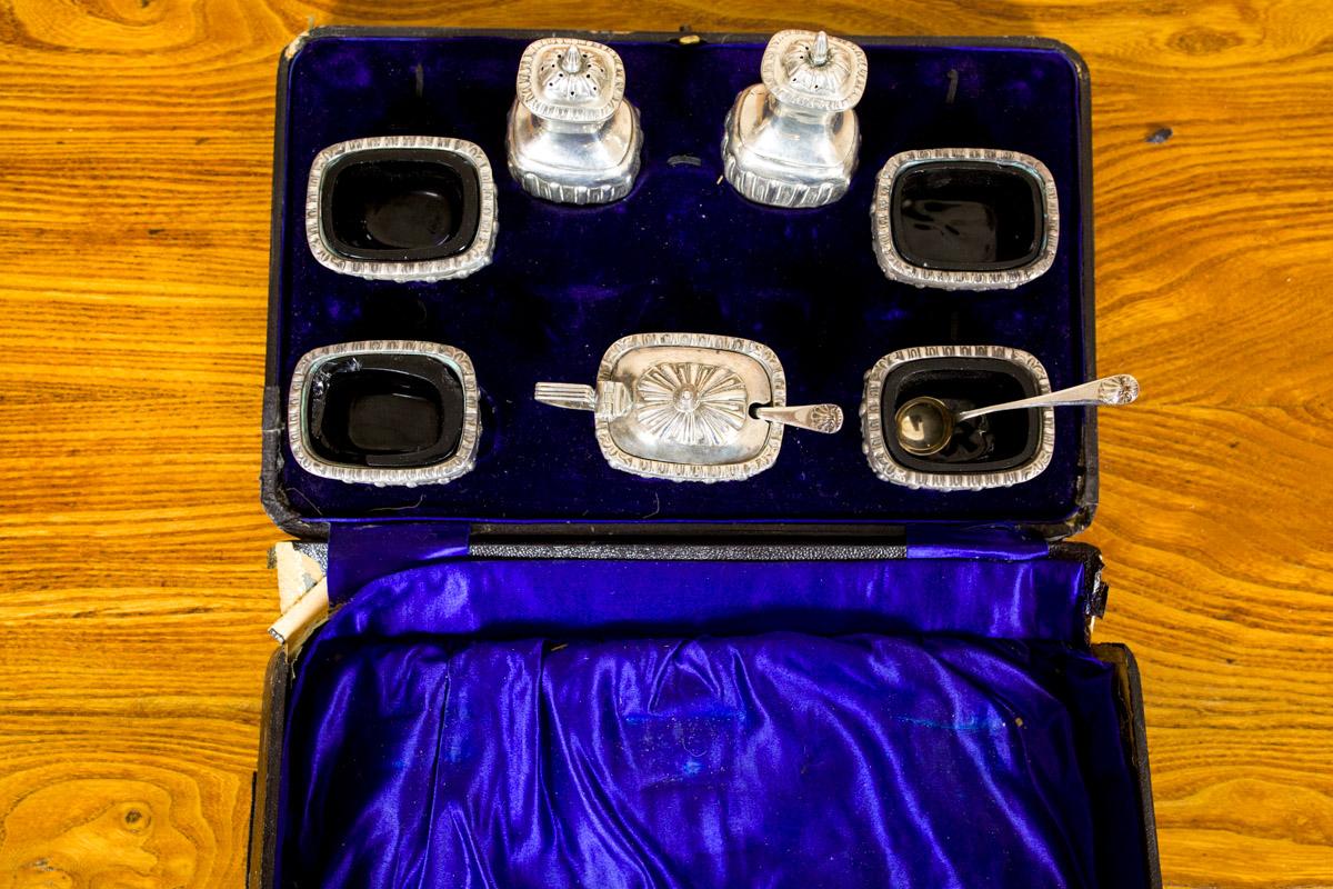 19th Century English Silver Set For Sale 7