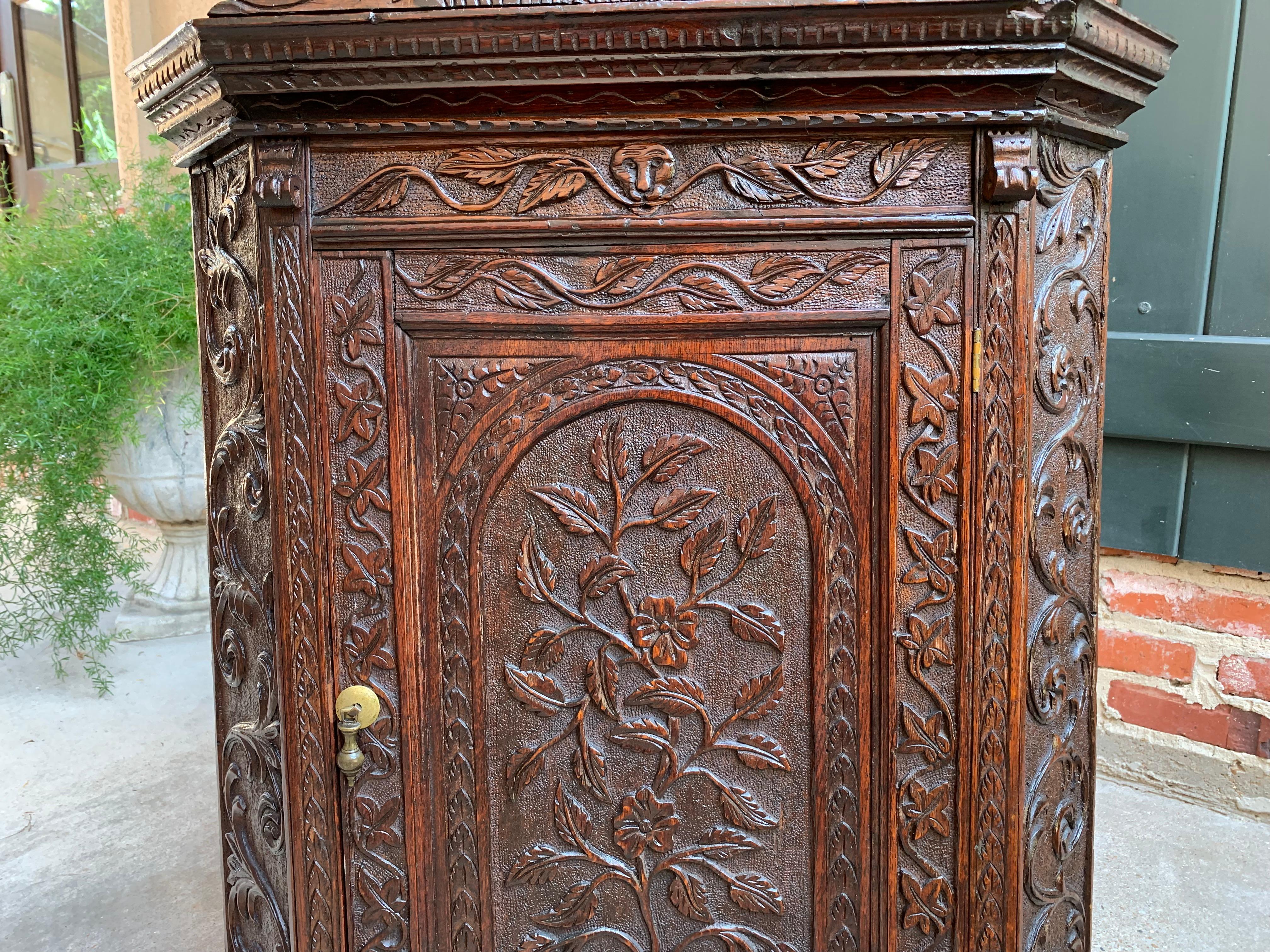 Renaissance Revival 19th Century English Small Carved Oak Corner Wall Cabinet Victorian Stag Deer