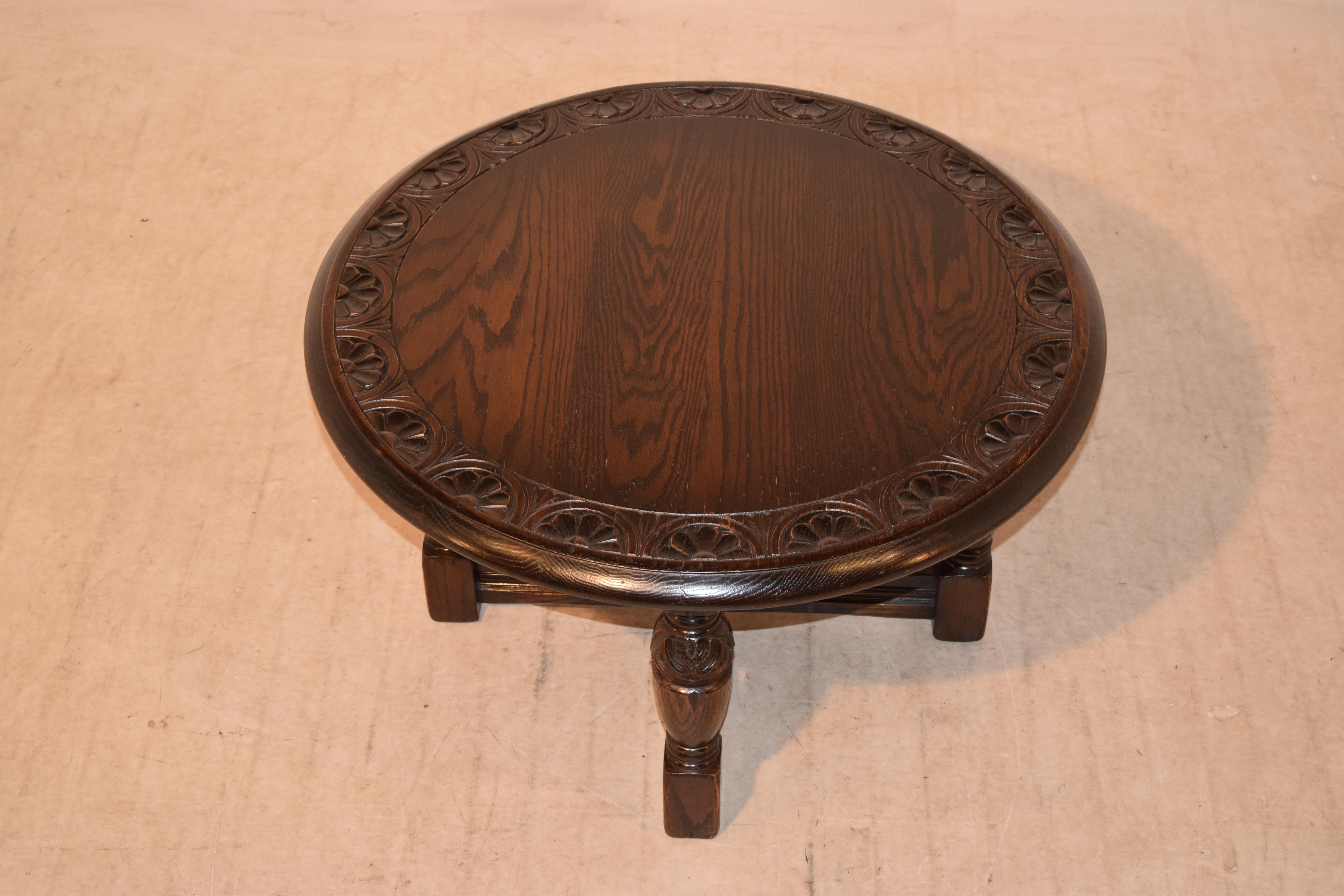 Oak 19th Century English Small Table