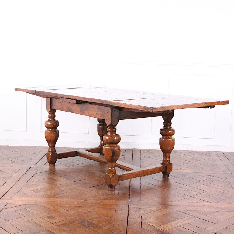 19th Century English Solid Oak Draw-Leaf Table 1