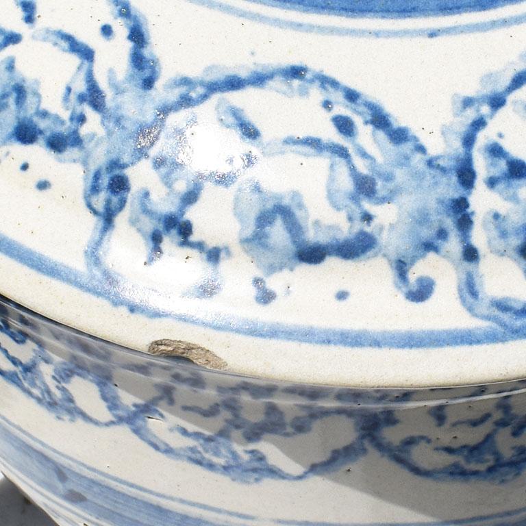 Ceramic 19th Century English Spongeware Blue and Cream Crock with Lid - 1800s For Sale