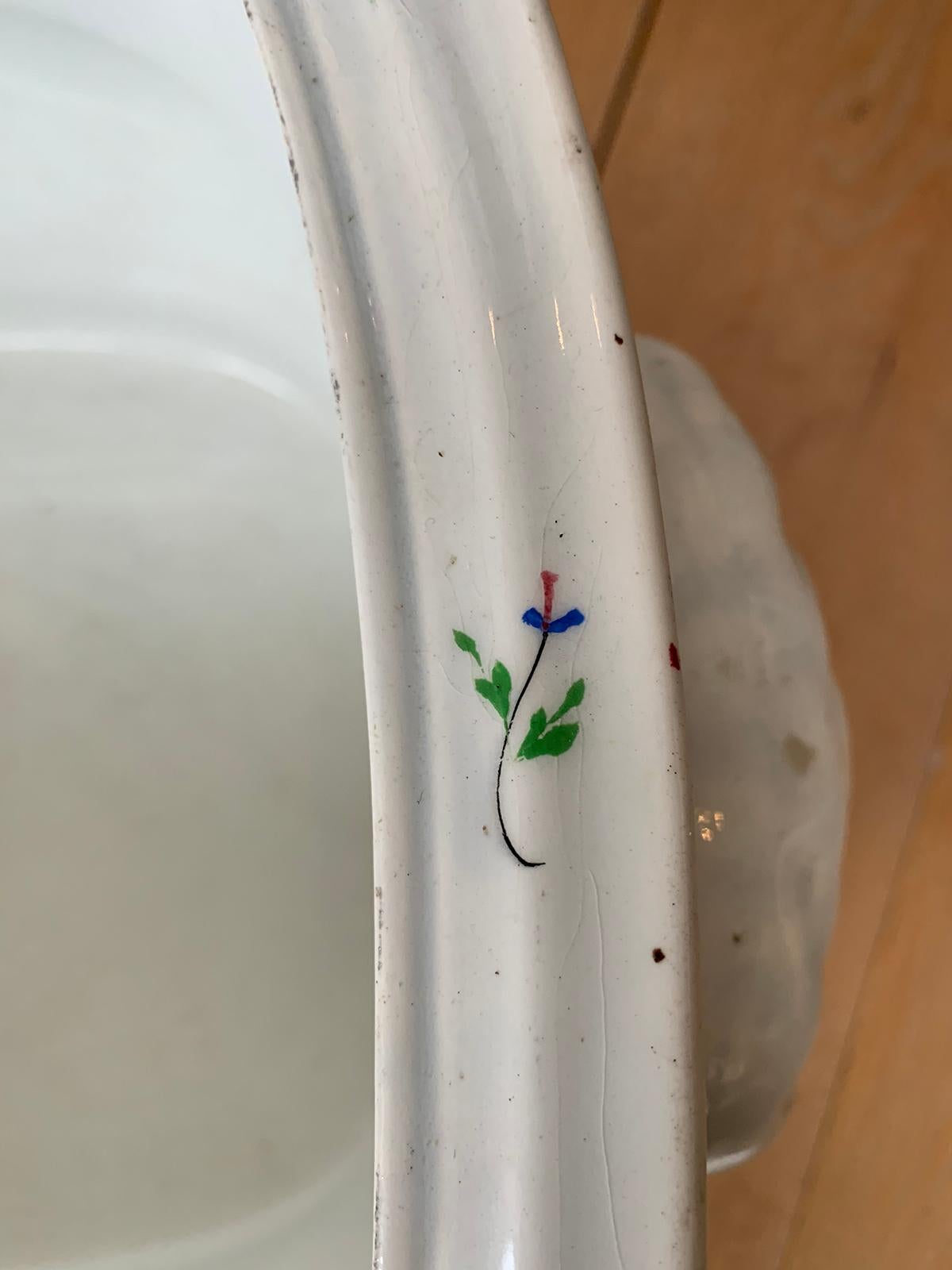 19th Century English Sprigware Porcelain Foot Bath, Unmarked For Sale 10