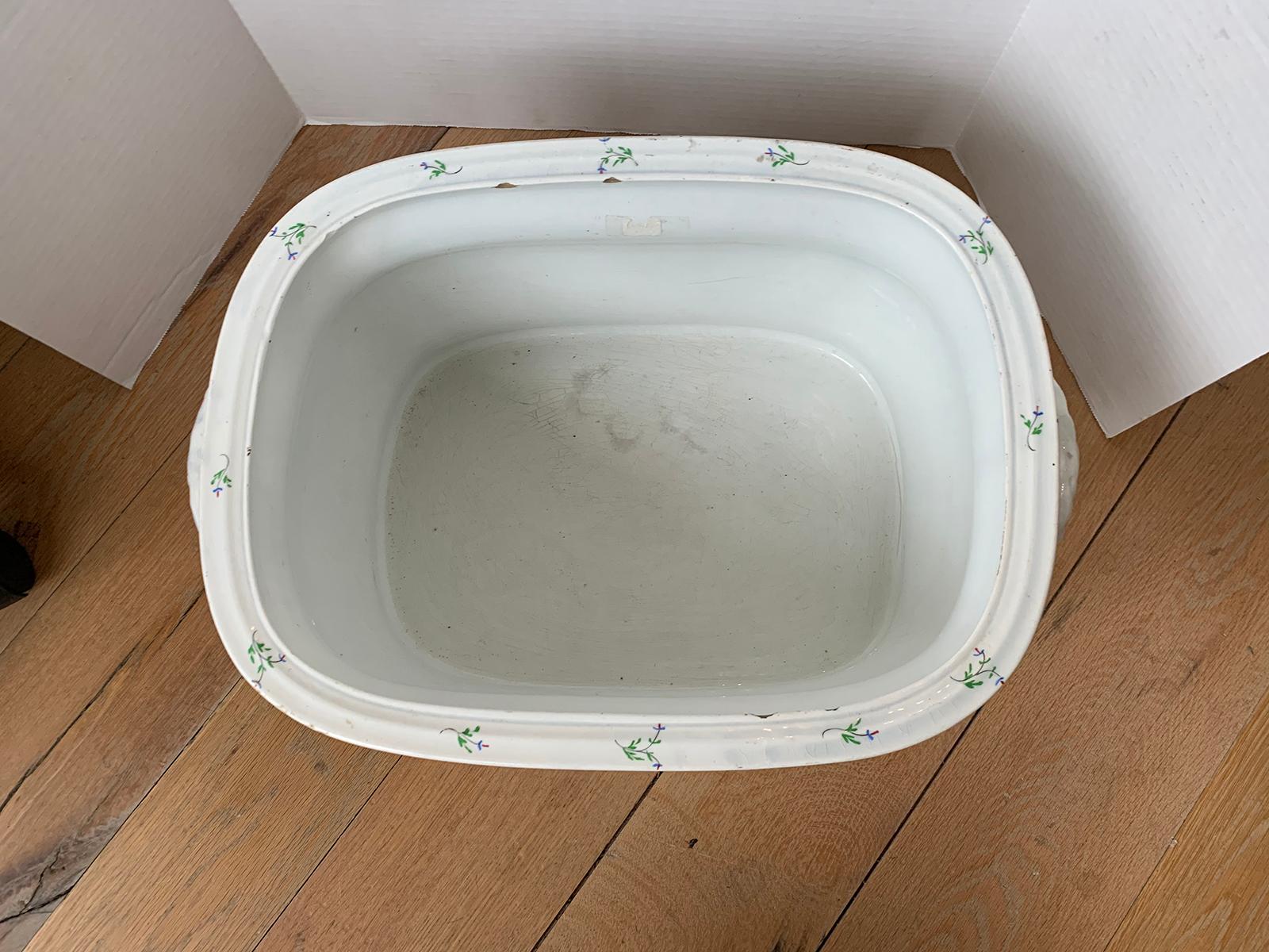 19th Century English Sprigware Porcelain Foot Bath, Unmarked For Sale 14