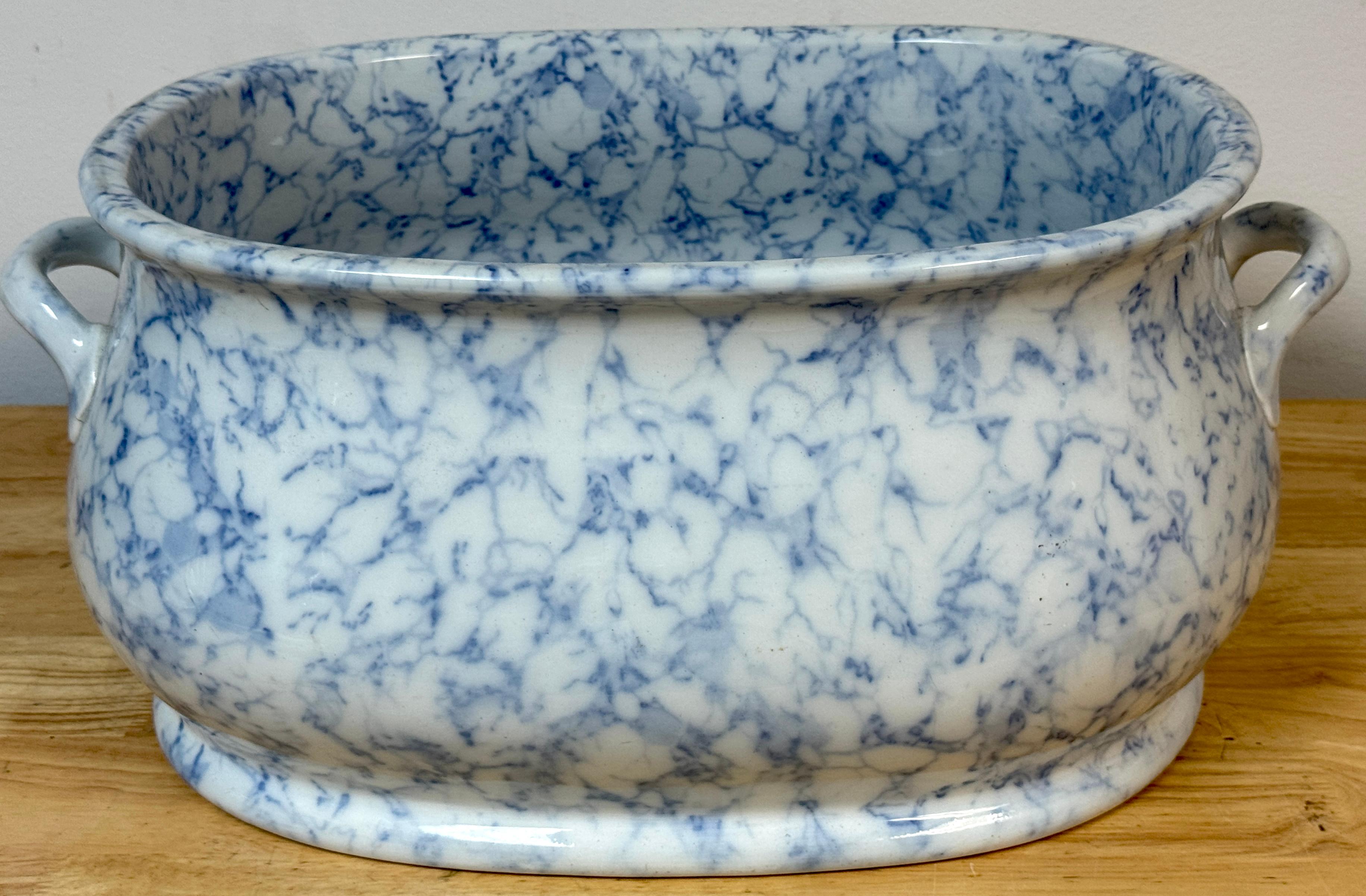 19th Century English Staffordshire Blue & White Marbleized Neoclassical Footbath

A generously scaled 19th-century English footbath in the rare and visually arresting blue and white marbleized glaze, attributed to Staffordshire, circa 1860–1880.