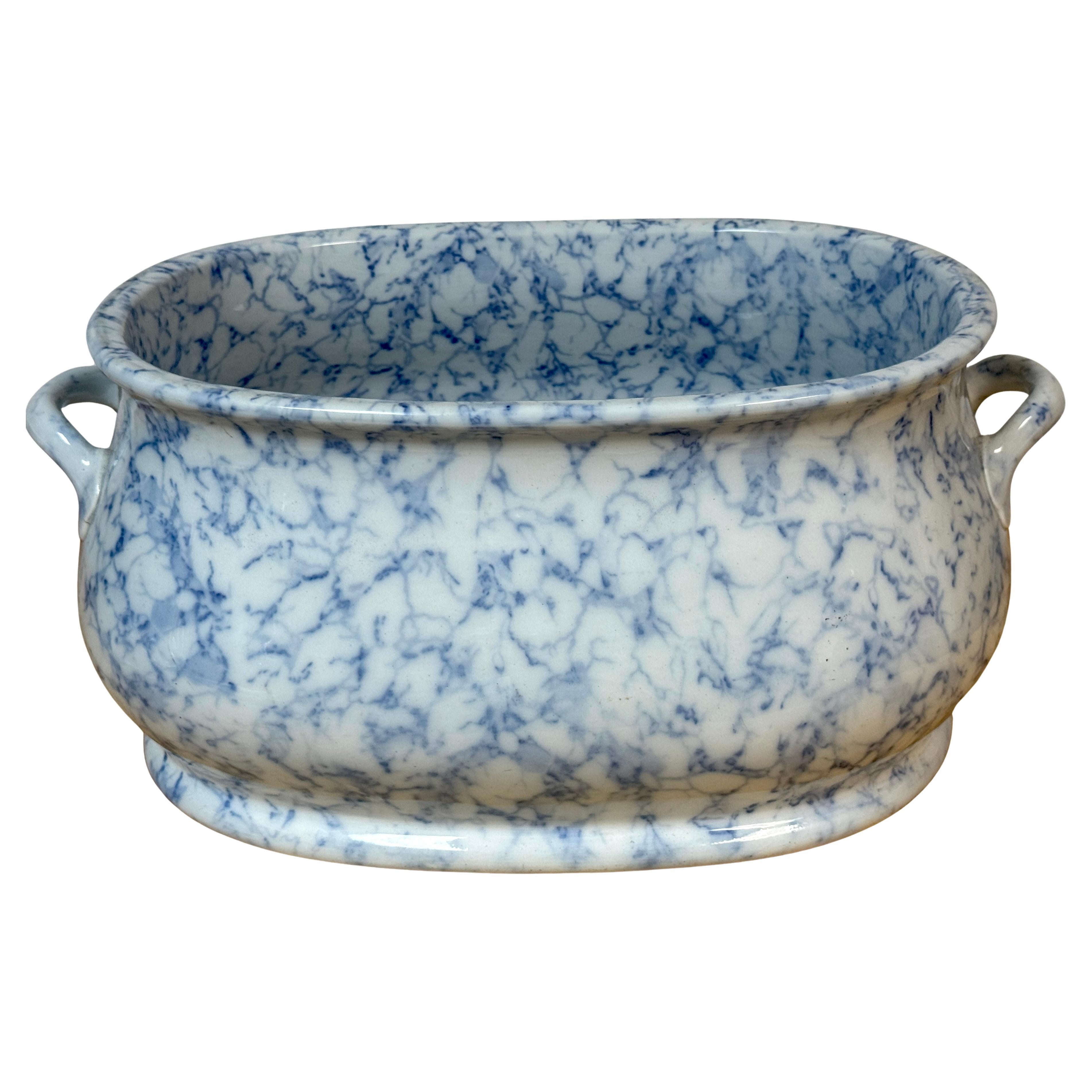 19th Century English Staffordshire Blue & White Marbleized Neoclassical Footbath For Sale