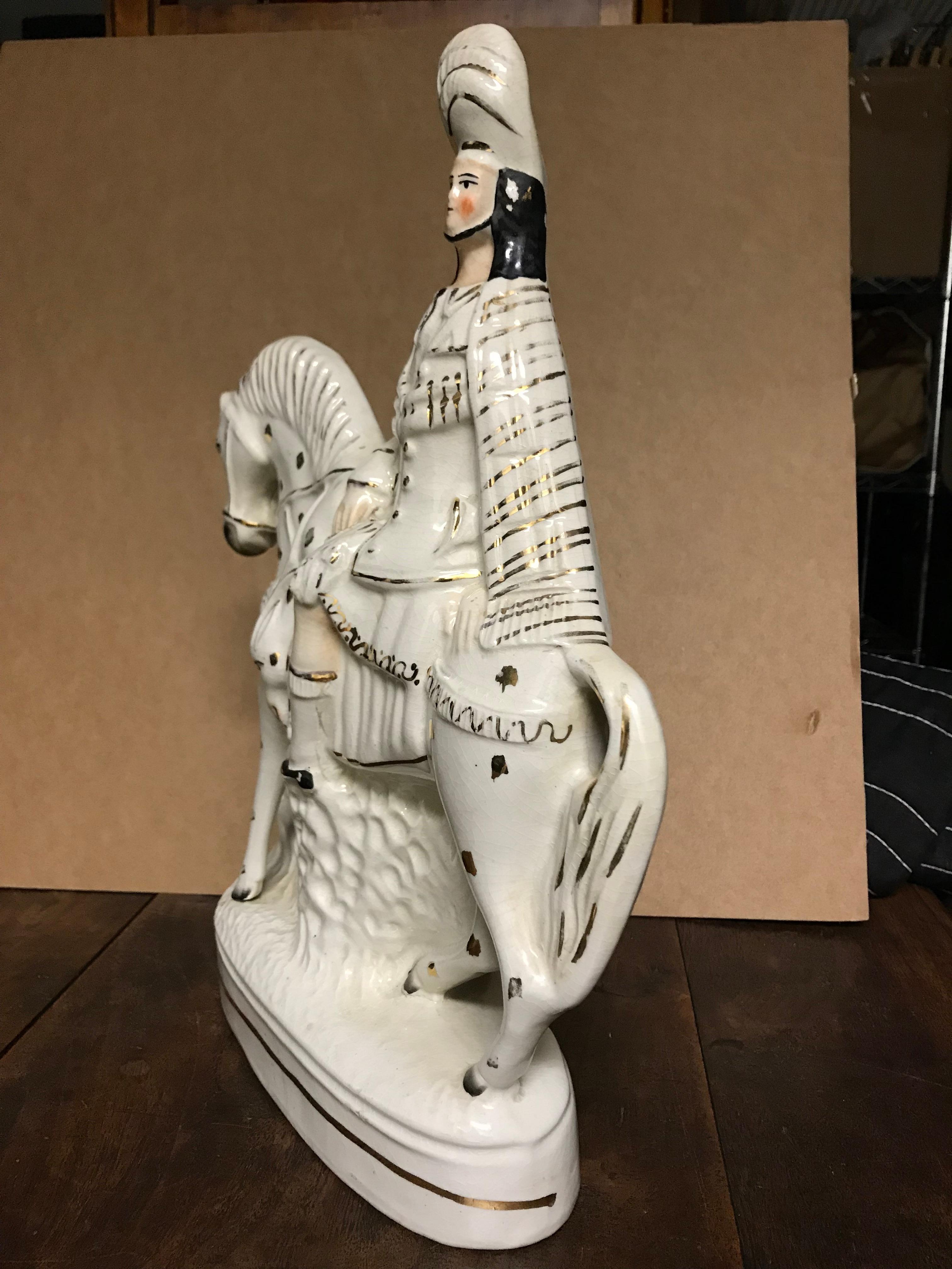 Cazador escocés a caballo de Staffordshire inglés del siglo XIX en venta 4