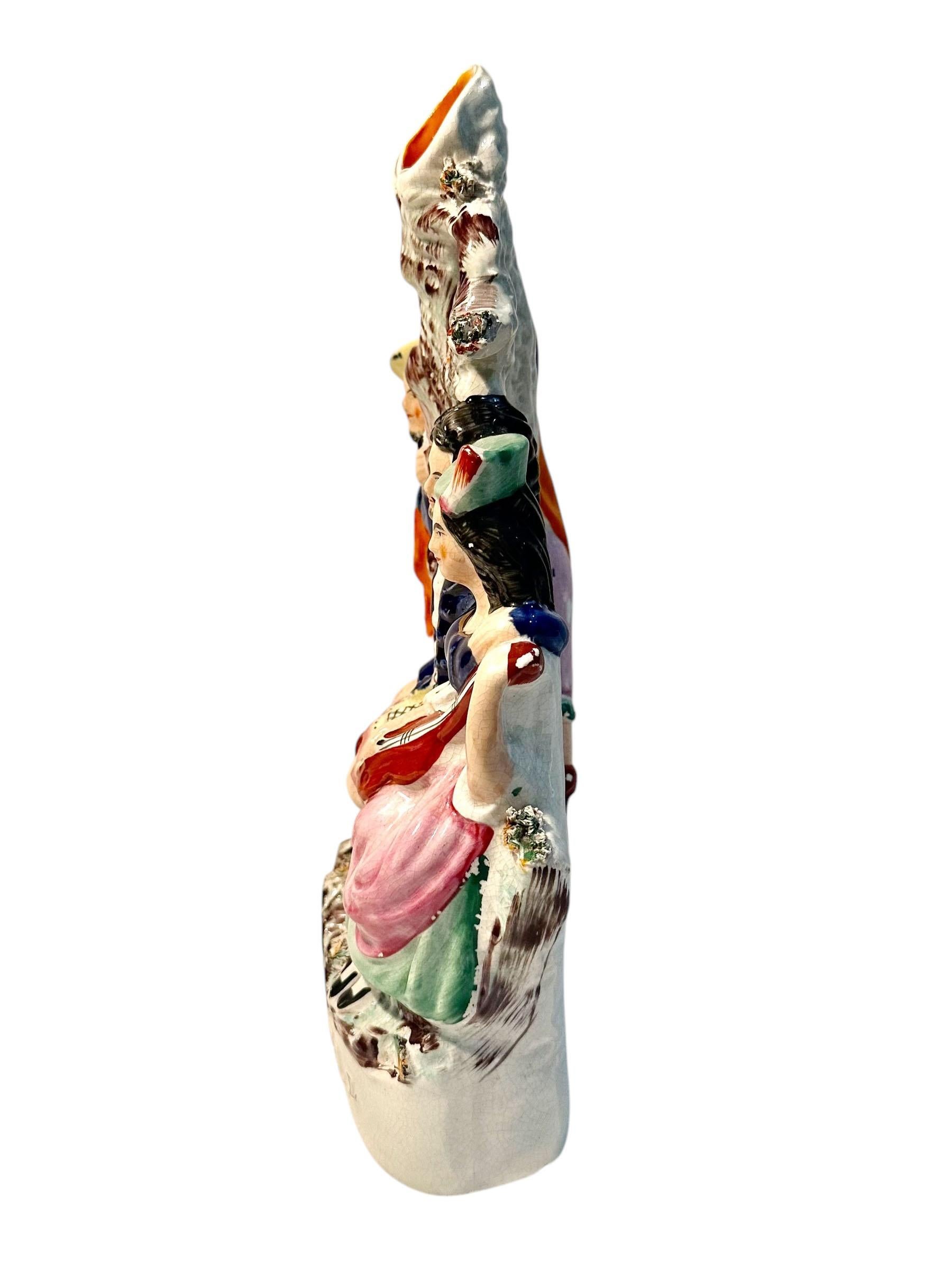Vaso da versare dello Staffordshire inglese del XIX secolo La rivelazione In condizioni buone in vendita a Tampa, FL