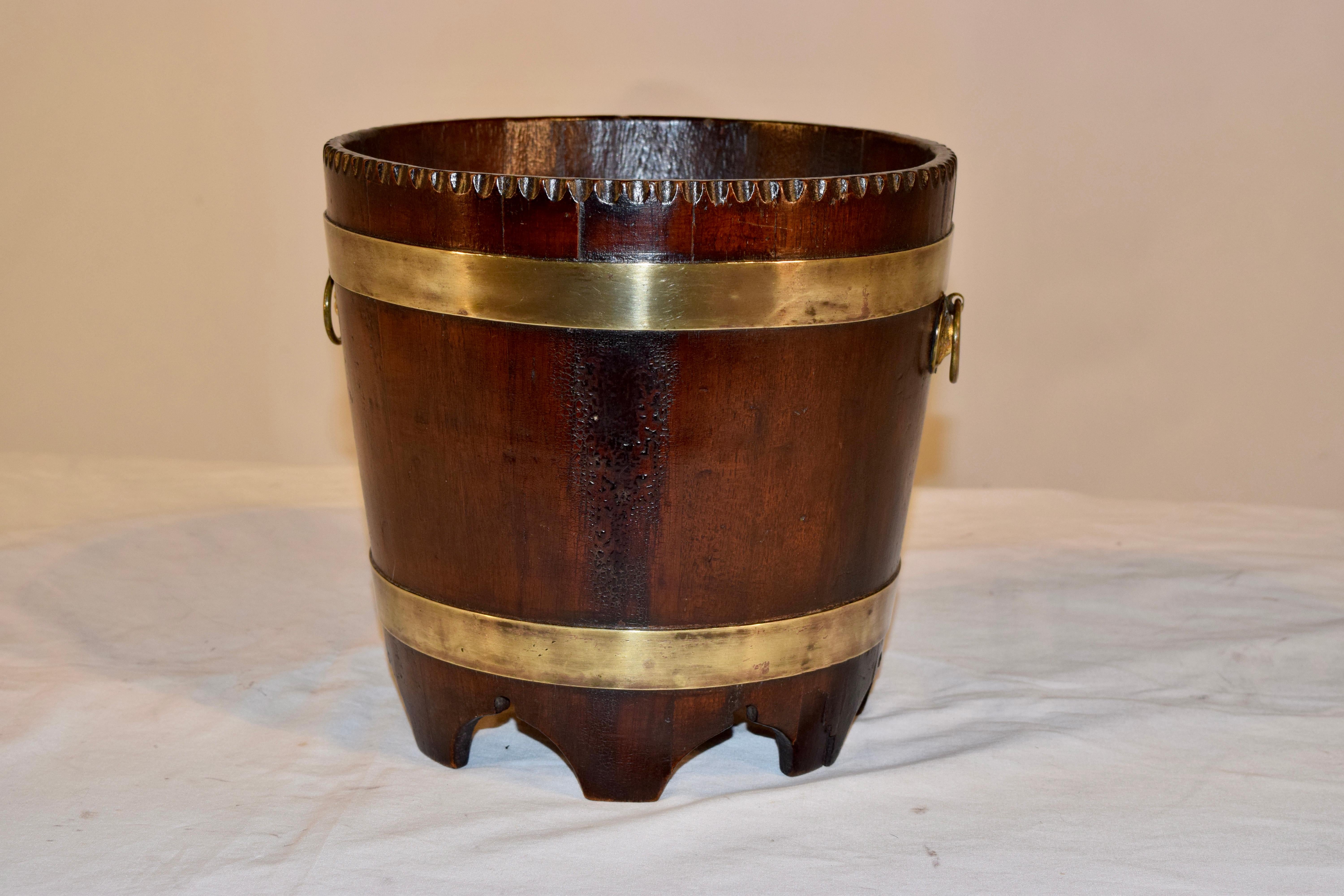 19th Century English Strapped Bucket In Good Condition In High Point, NC