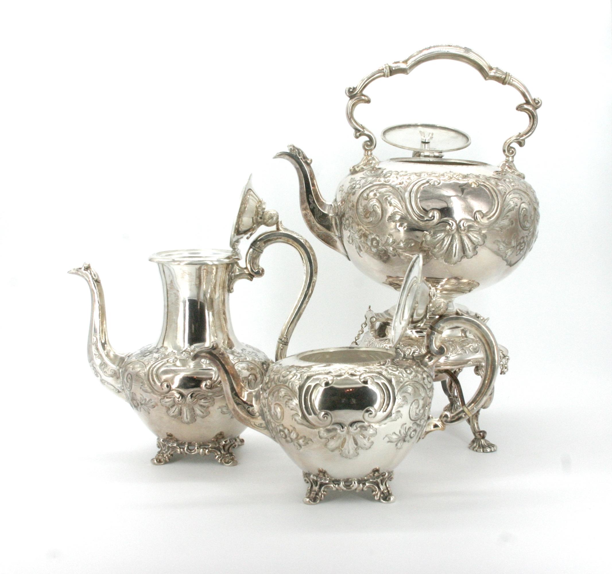 Service à thé et à café anglais de table du XIXe siècle en vente 2
