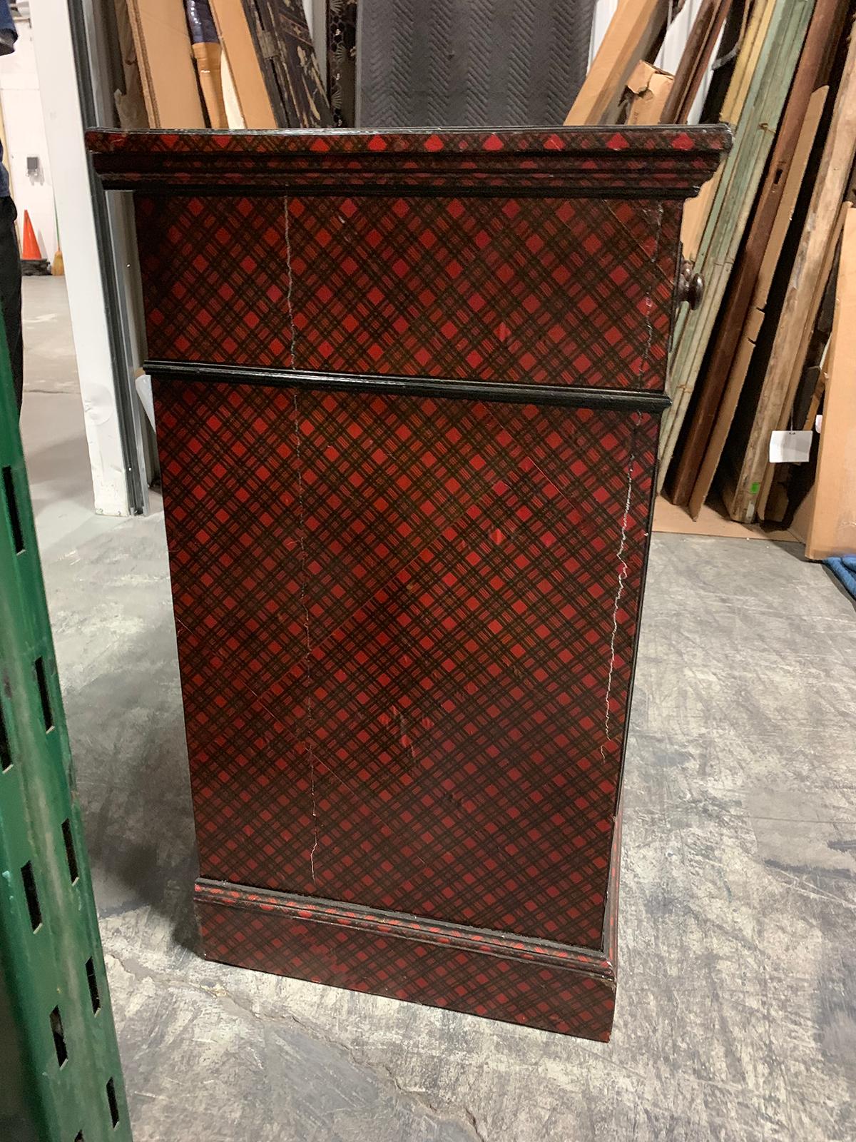 19th Century English Tartan Two-Door Cabinet, Two Drawers For Sale 12