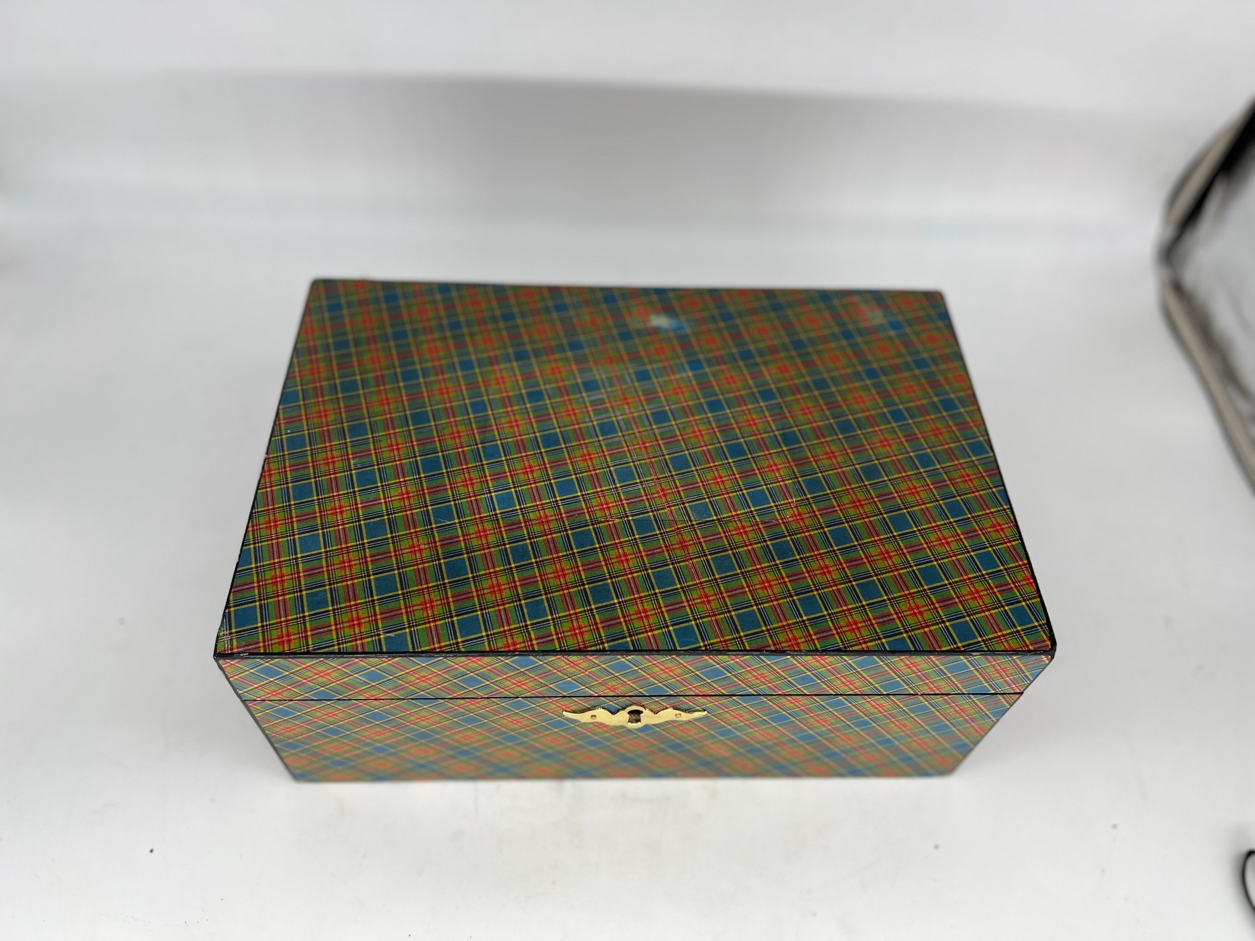 19th Century, English Tartan Wrapped Lap Desk w/ Embossed Leather  For Sale 1