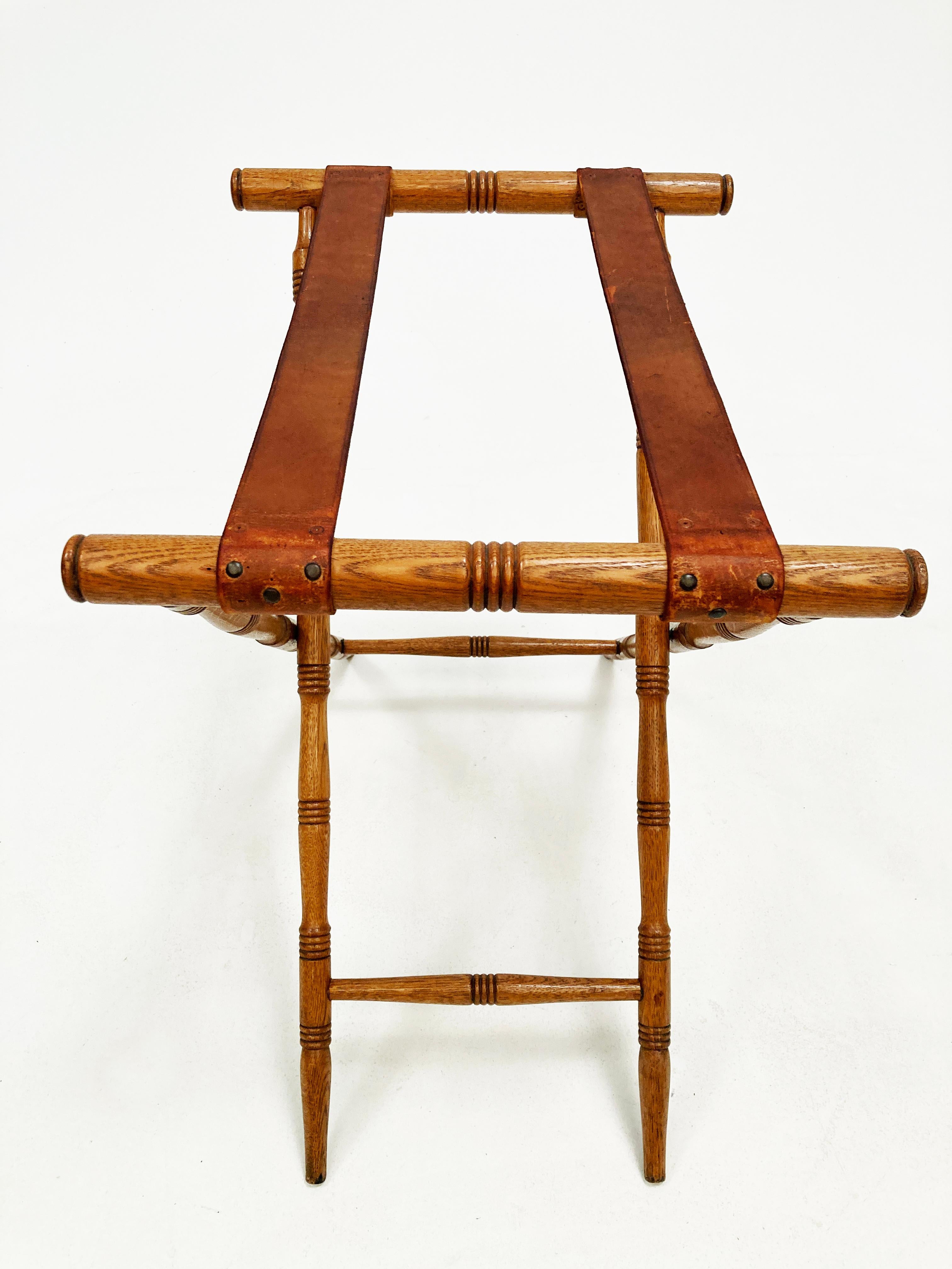 19th Century English Tiger Oak Butler's Tray Table For Sale 10